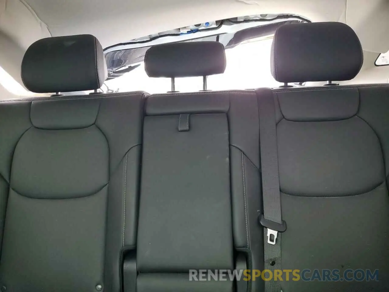 10 Фотография поврежденного автомобиля KMUMADTBXPU132783 GENESIS GV70 BASE 2023