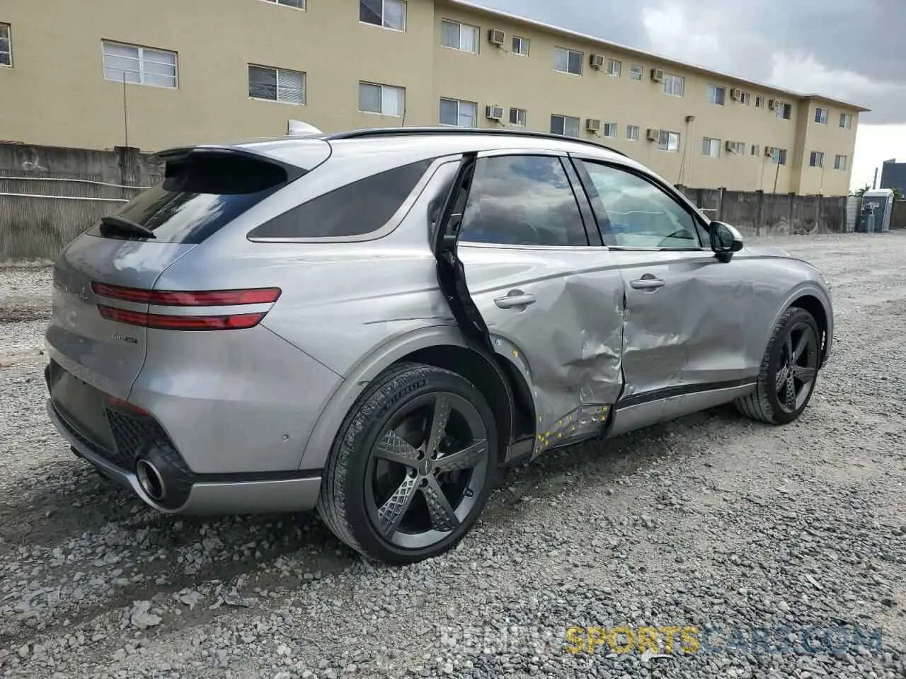 3 Фотография поврежденного автомобиля KMUMCDTC3PU098818 GENESIS GV70 BASE 2023