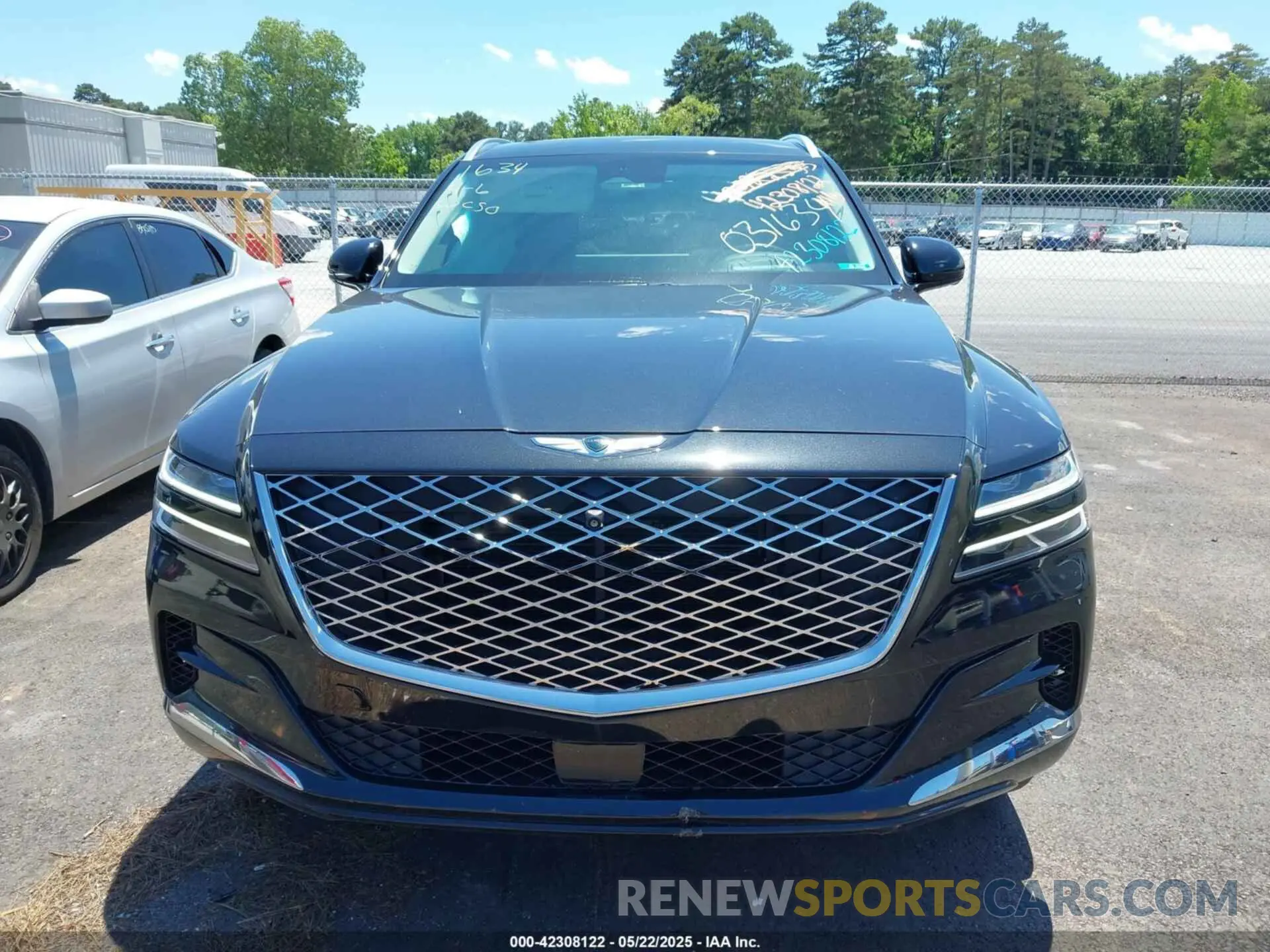 12 Photograph of a damaged car KMUHCESC4MU031634 GENESIS GV80 2021