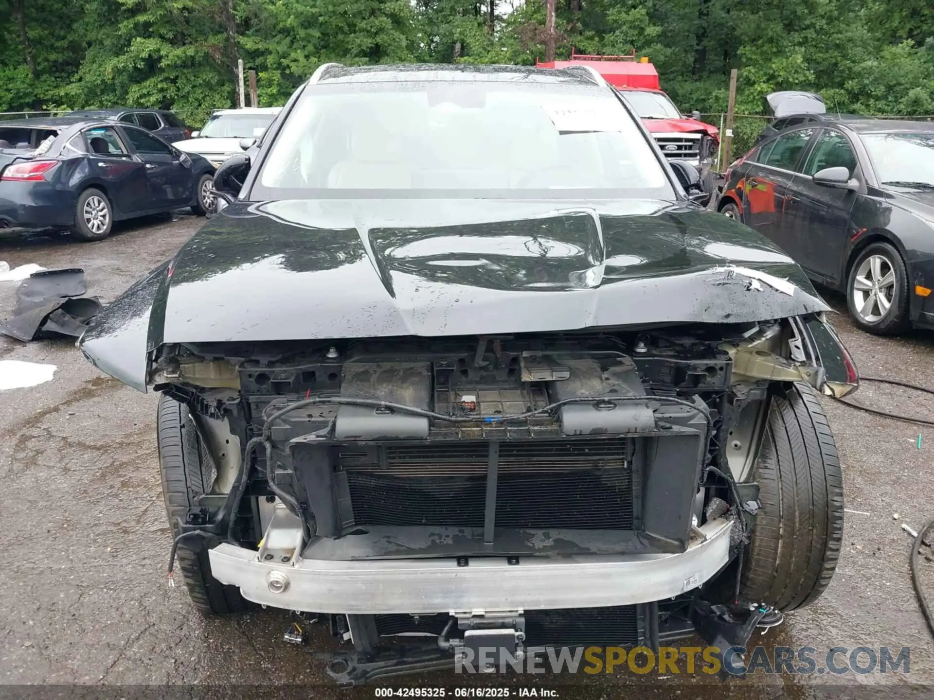 12 Photograph of a damaged car KMUHCESC9MU068355 GENESIS GV80 2021