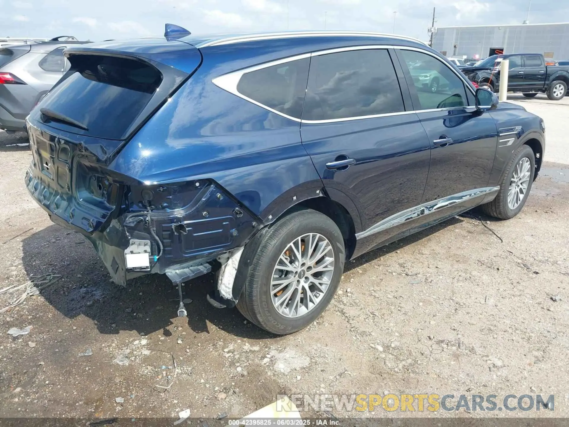 4 Photograph of a damaged car KMUHBDSB2PU109420 GENESIS GV80 2023