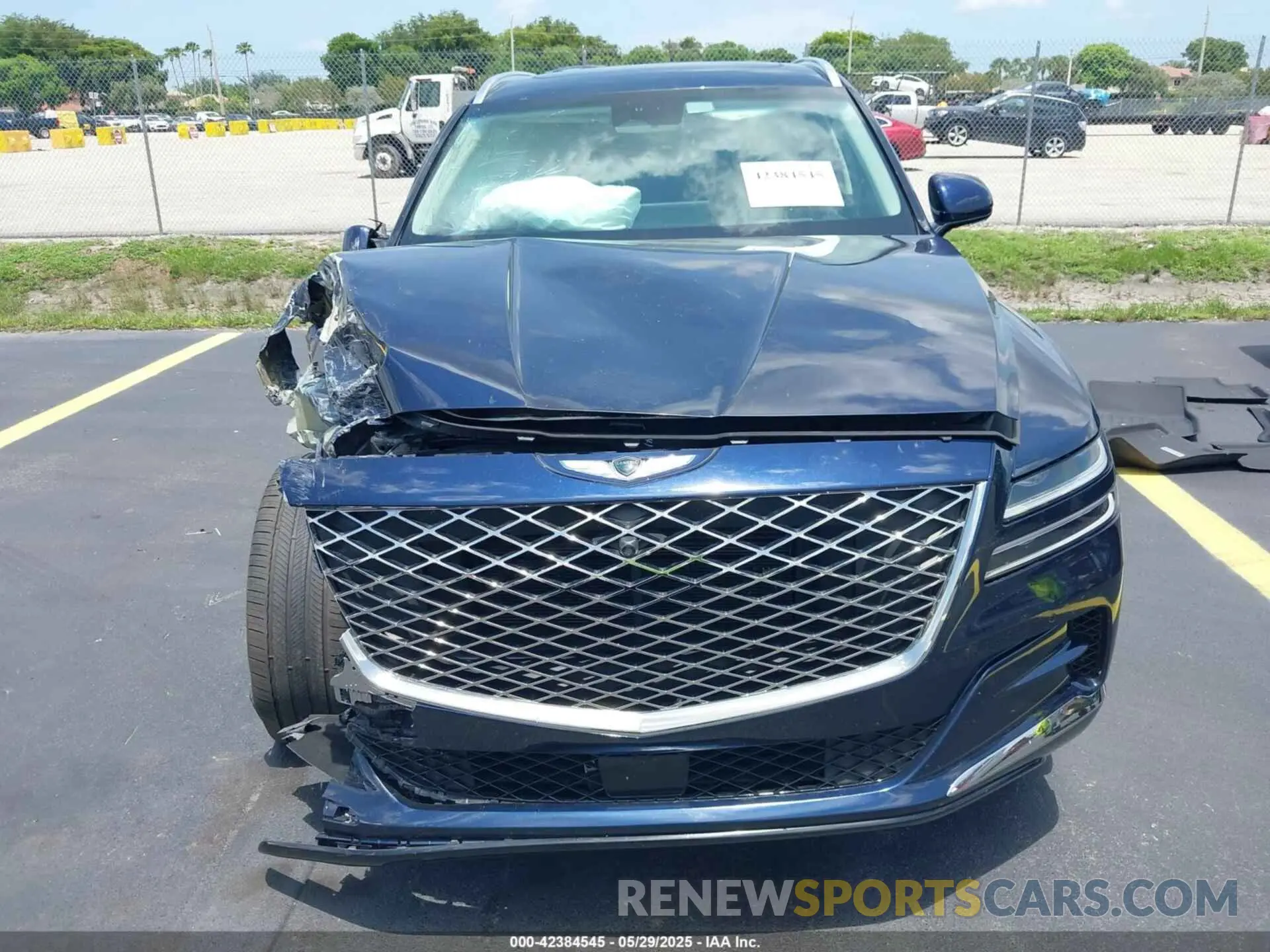 12 Photograph of a damaged car KMUHCESC1PU128519 GENESIS GV80 2023