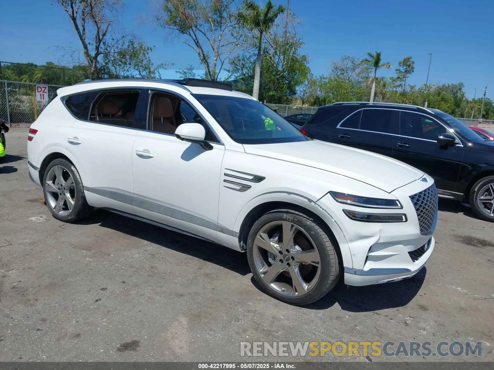 1 Photograph of a damaged car KMUHCESC5RU205007 GENESIS GV80 2024