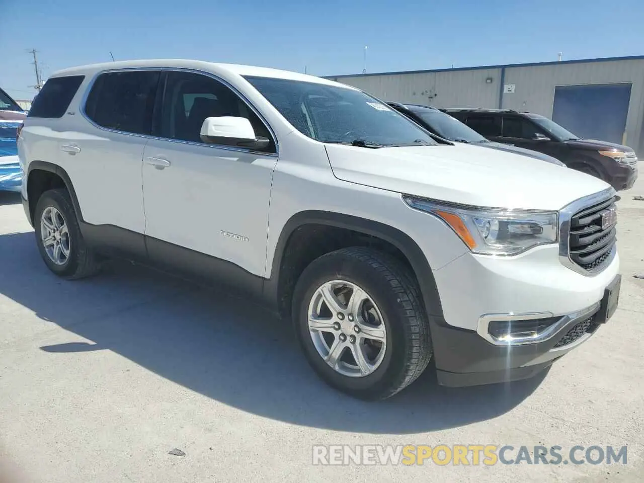 4 Photograph of a damaged car 1GKKNKLA0KZ118241 GMC ACADIA 2019