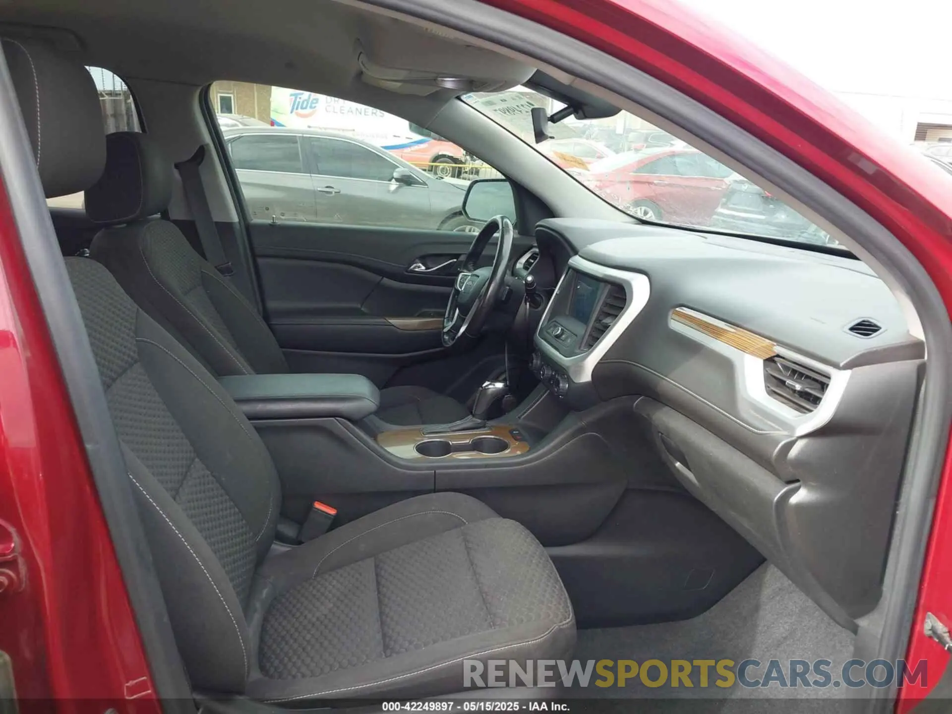 5 Photograph of a damaged car 1GKKNKLA0KZ287983 GMC ACADIA 2019