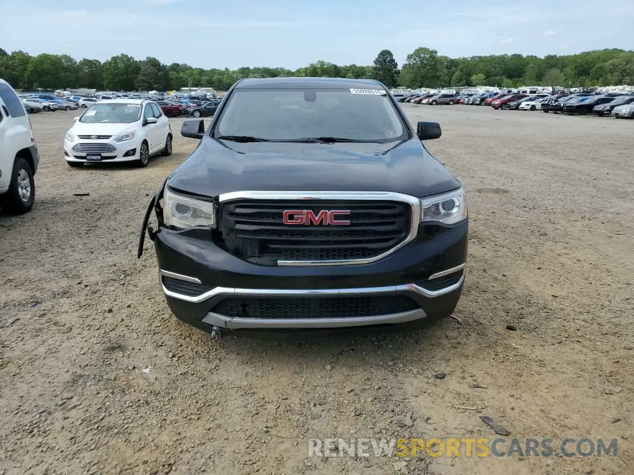 5 Photograph of a damaged car 1GKKNKLA1KZ115171 GMC ACADIA 2019
