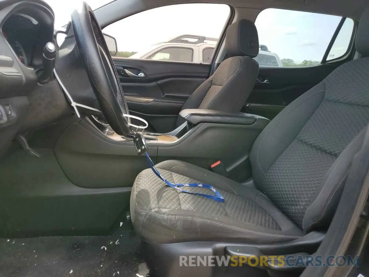 7 Photograph of a damaged car 1GKKNKLA1KZ115171 GMC ACADIA 2019