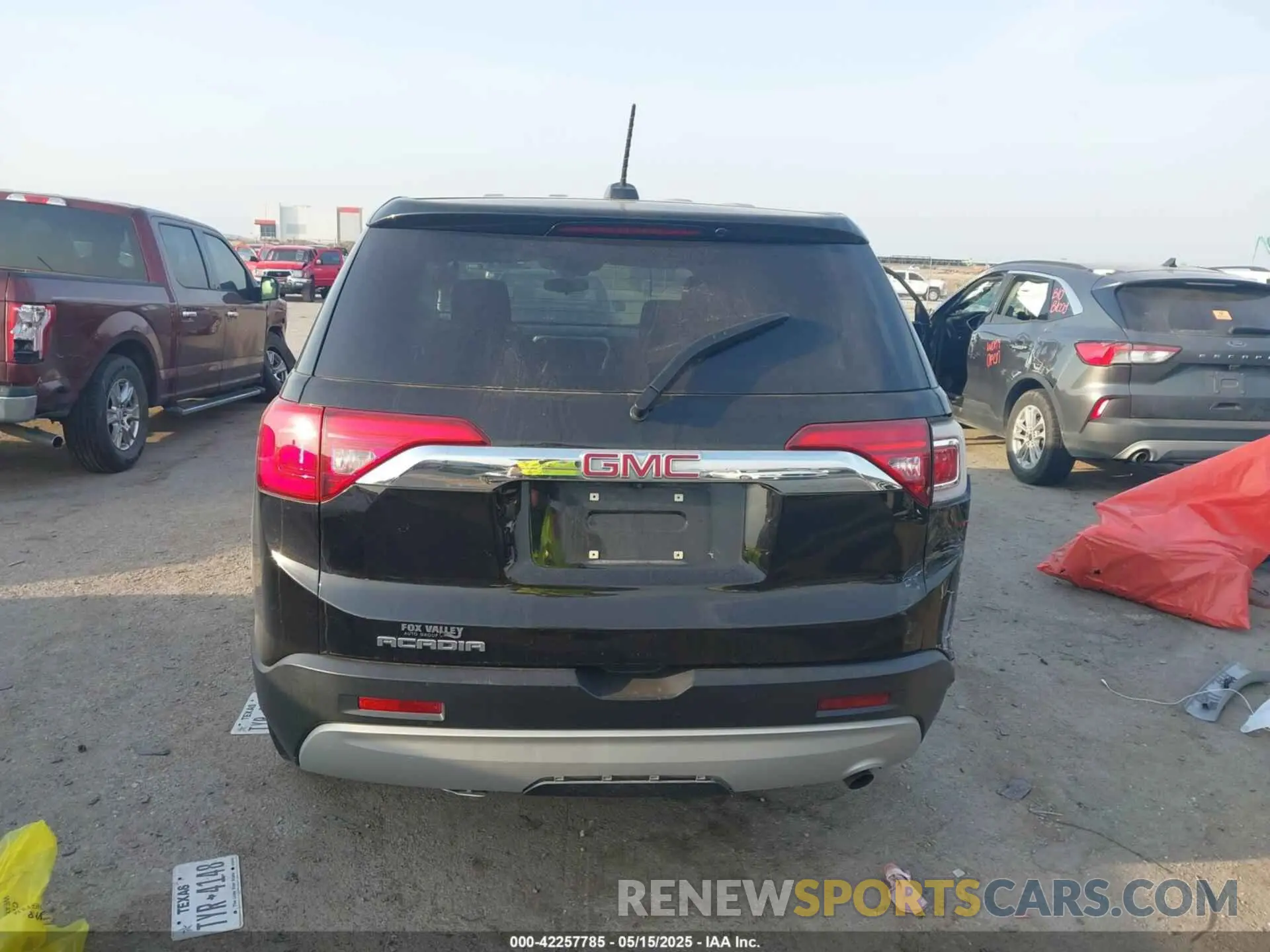 15 Photograph of a damaged car 1GKKNKLA3KZ140010 GMC ACADIA 2019