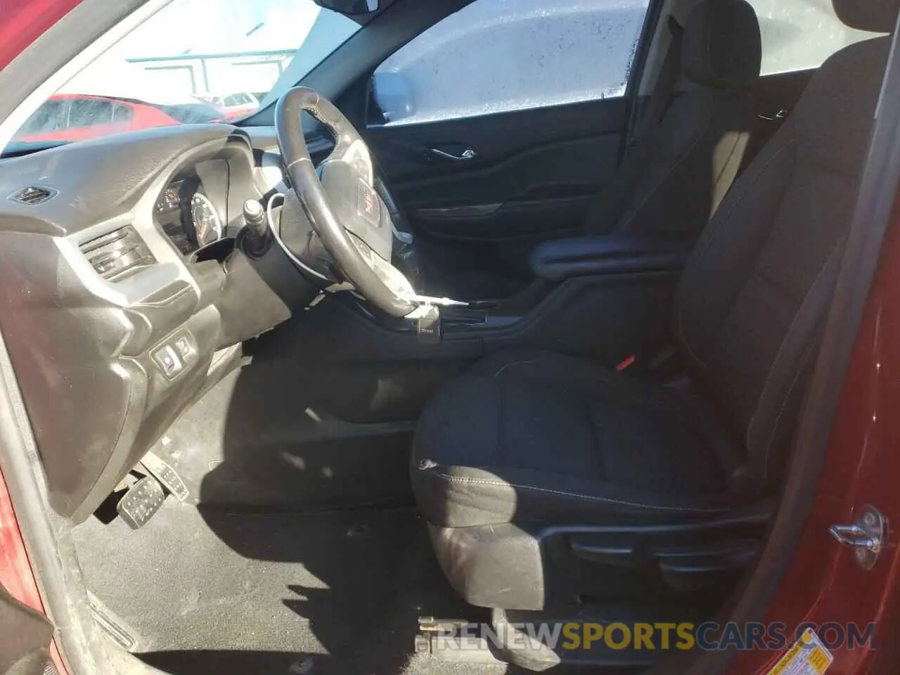 7 Photograph of a damaged car 1GKKNKLA5KZ159531 GMC ACADIA 2019
