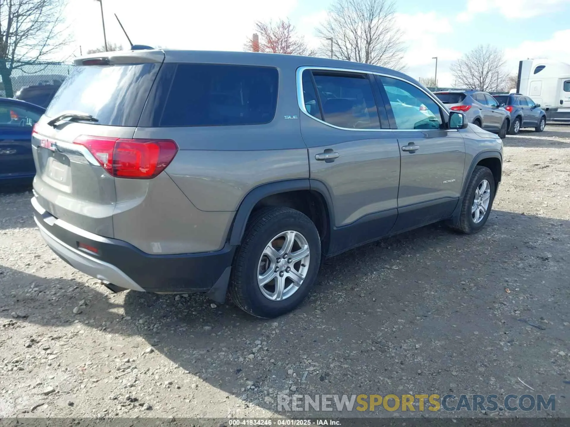 4 Фотография поврежденного автомобиля 1GKKNKLA5KZ207707 GMC ACADIA 2019
