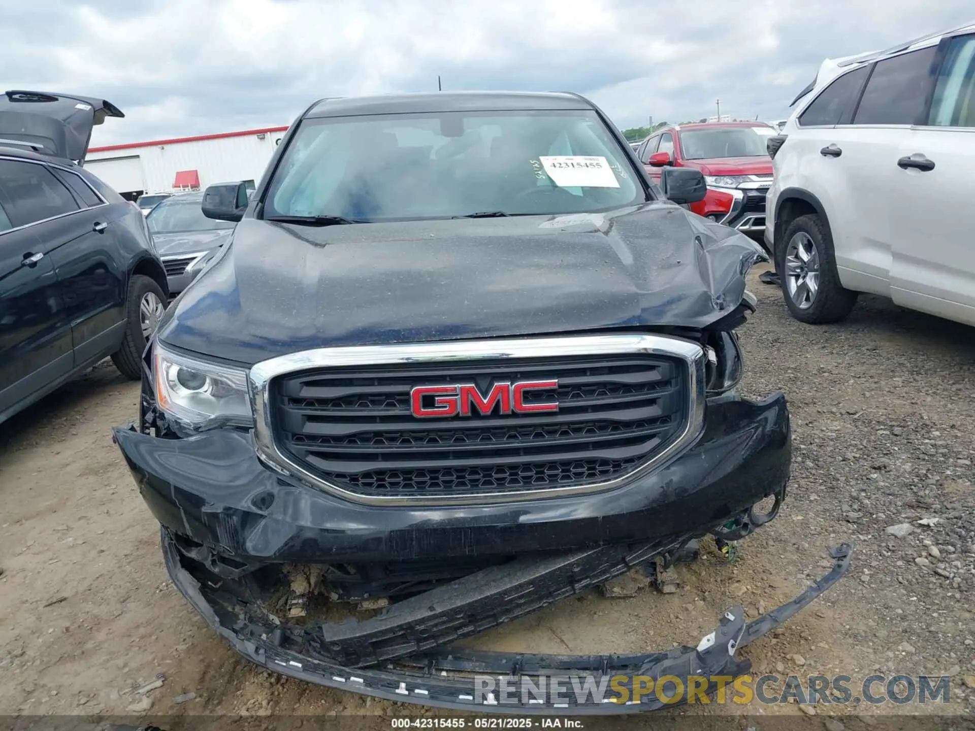 12 Photograph of a damaged car 1GKKNKLA5KZ299272 GMC ACADIA 2019