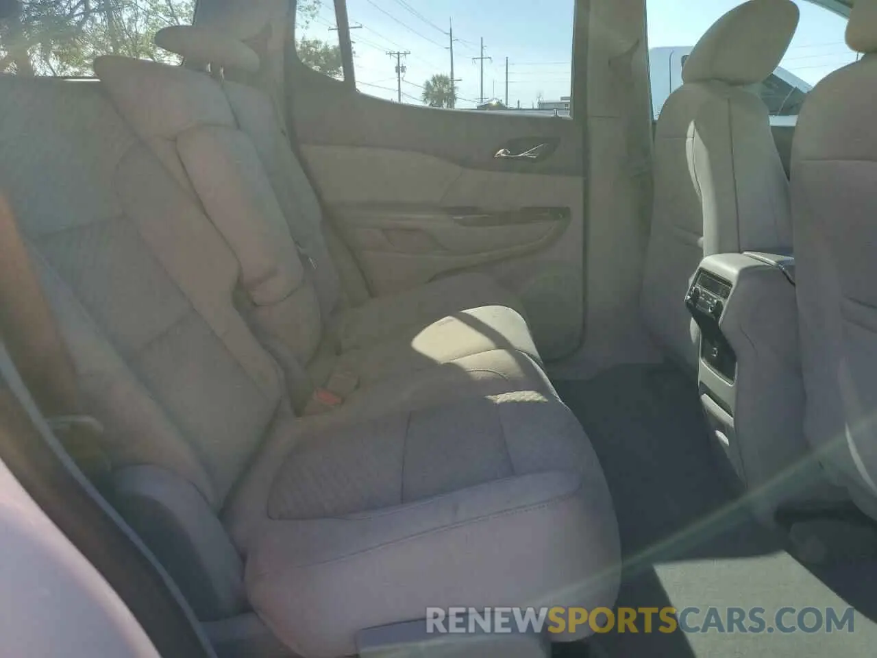 11 Photograph of a damaged car 1GKKNKLA8KZ118990 GMC ACADIA 2019