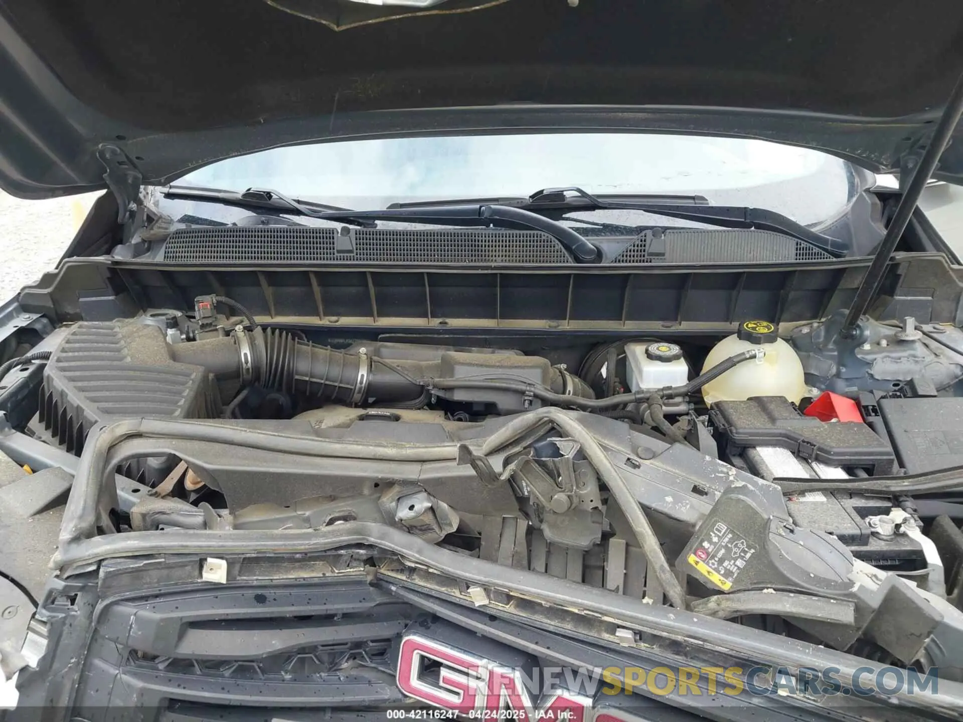 10 Photograph of a damaged car 1GKKNKLAXKZ266395 GMC ACADIA 2019