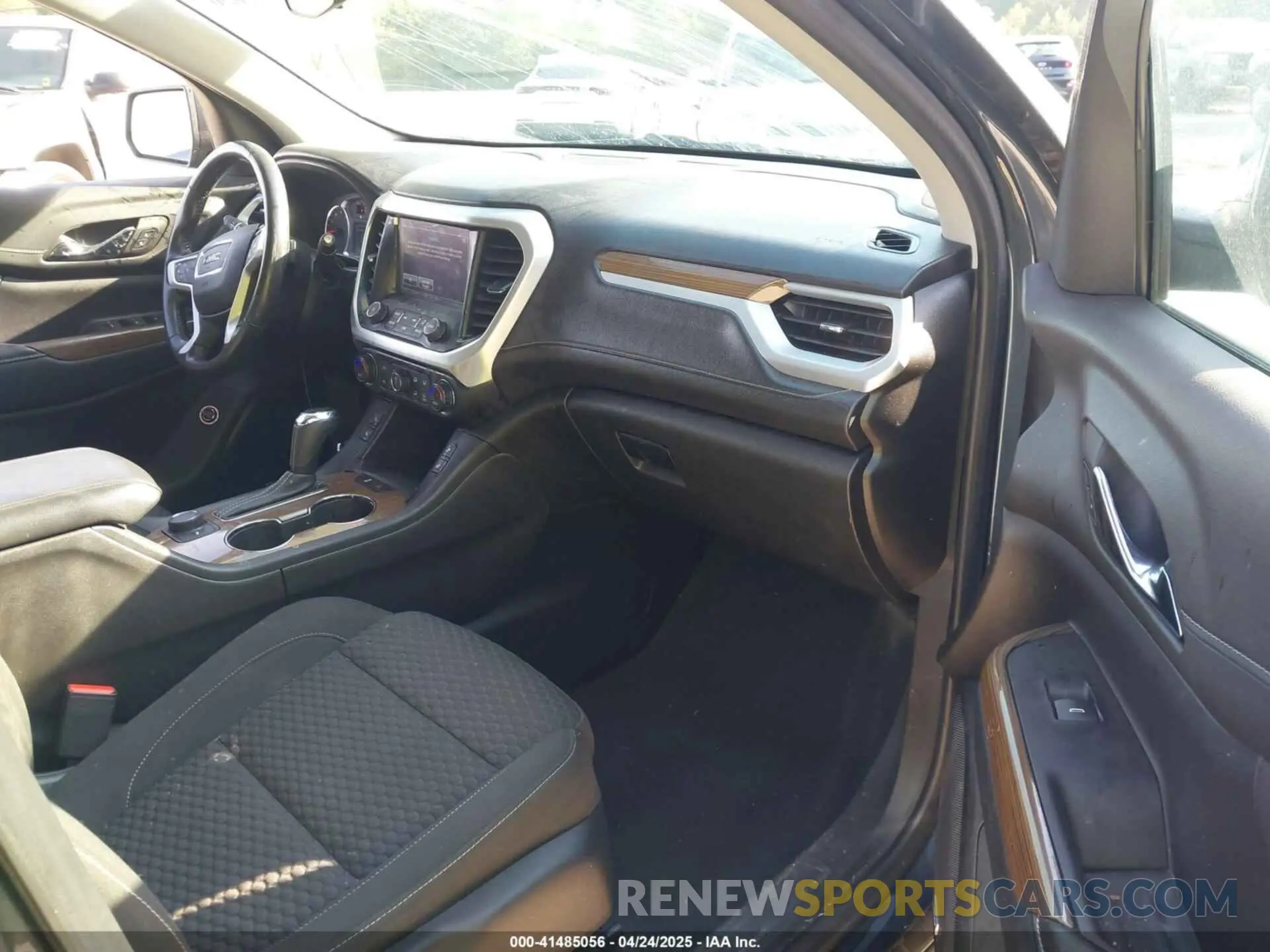 5 Фотография поврежденного автомобиля 1GKKNLLS2KZ276174 GMC ACADIA 2019