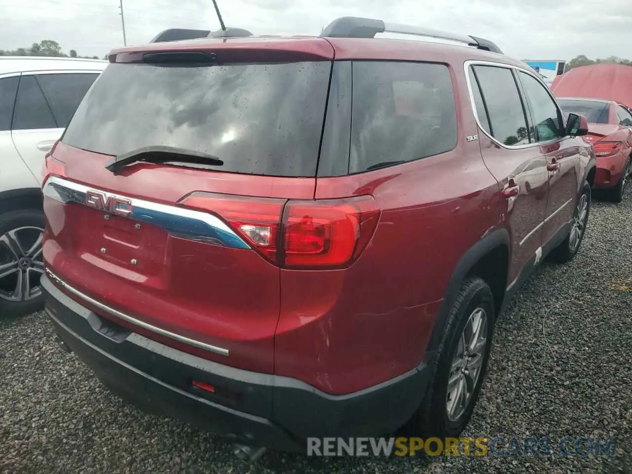 3 Photograph of a damaged car 1GKKNLLSXKZ236621 GMC ACADIA 2019