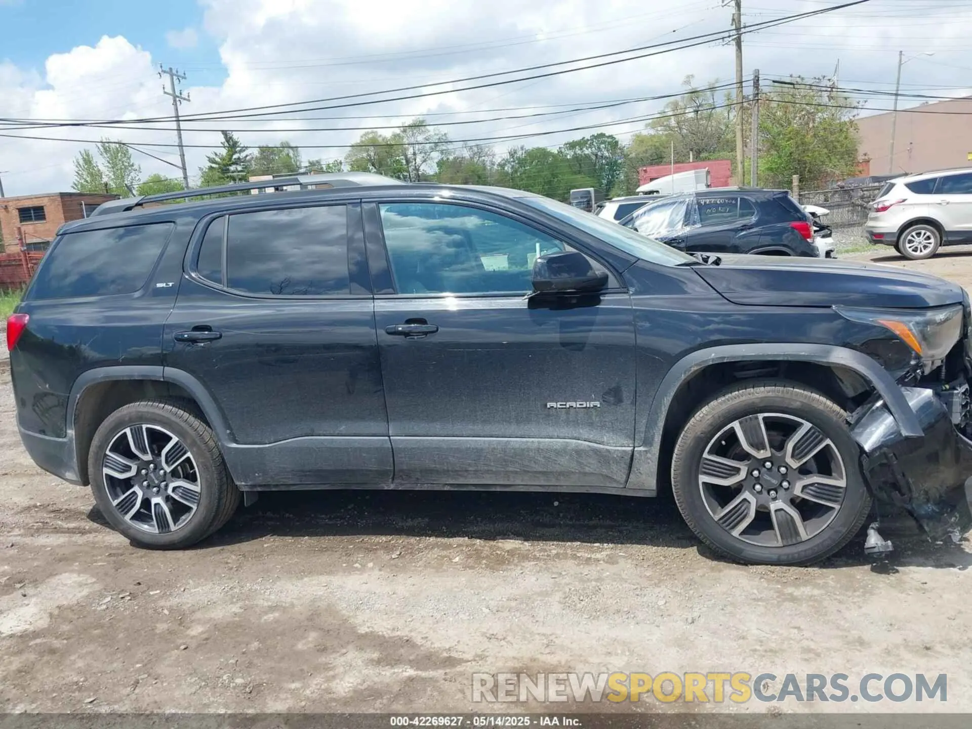 13 Photograph of a damaged car 1GKKNMLA8KZ285622 GMC ACADIA 2019