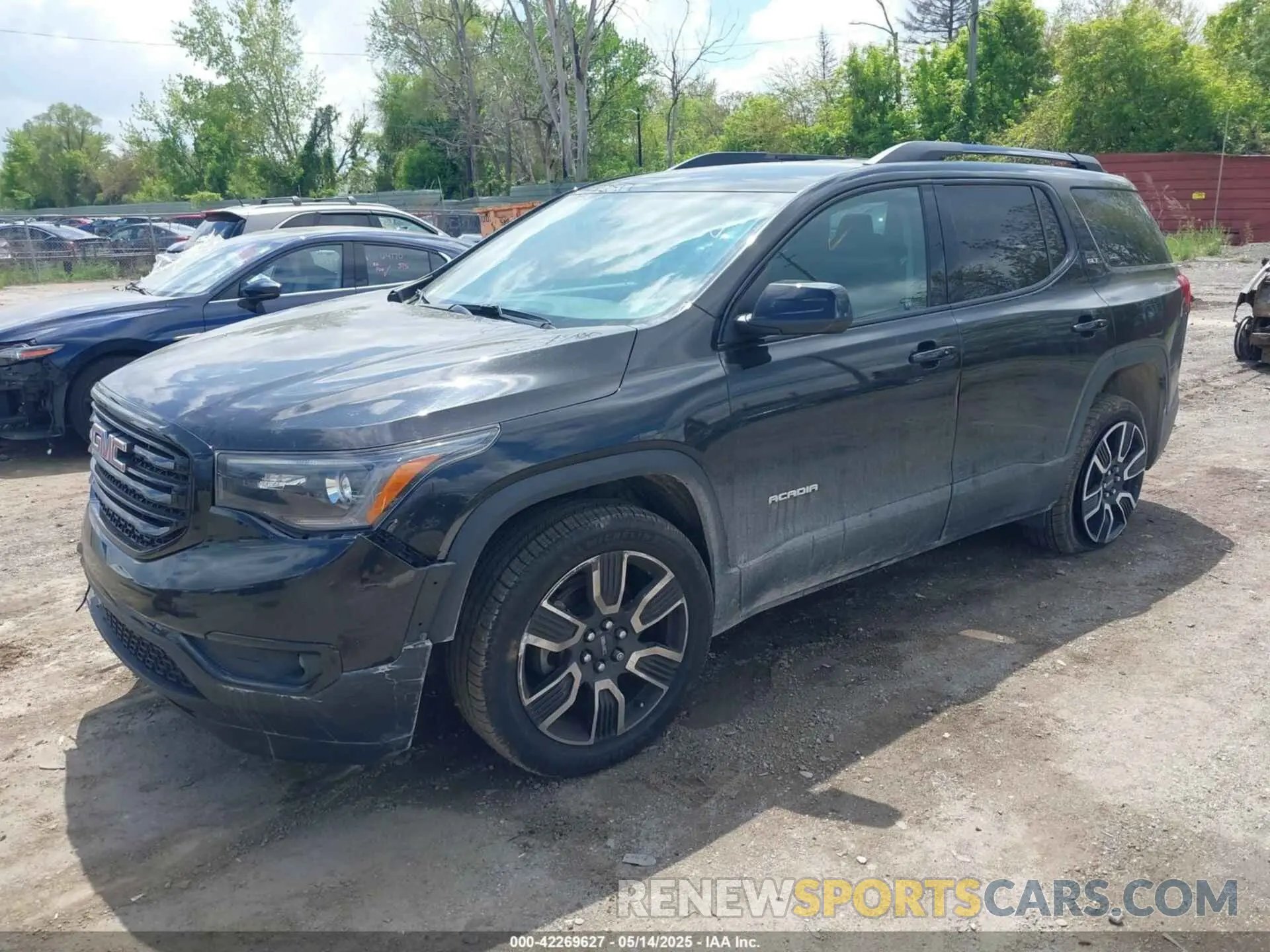2 Photograph of a damaged car 1GKKNMLA8KZ285622 GMC ACADIA 2019