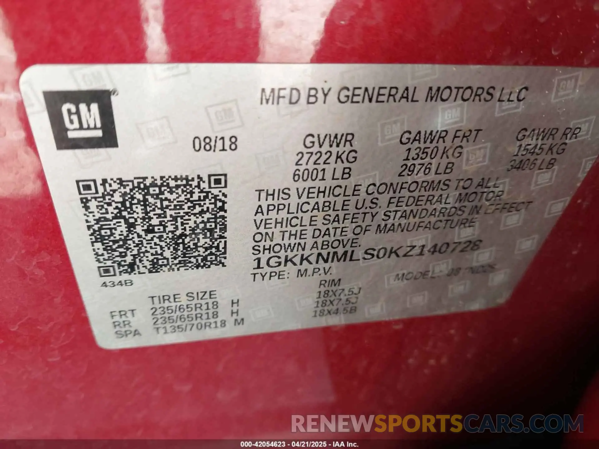 9 Photograph of a damaged car 1GKKNMLS0KZ140728 GMC ACADIA 2019