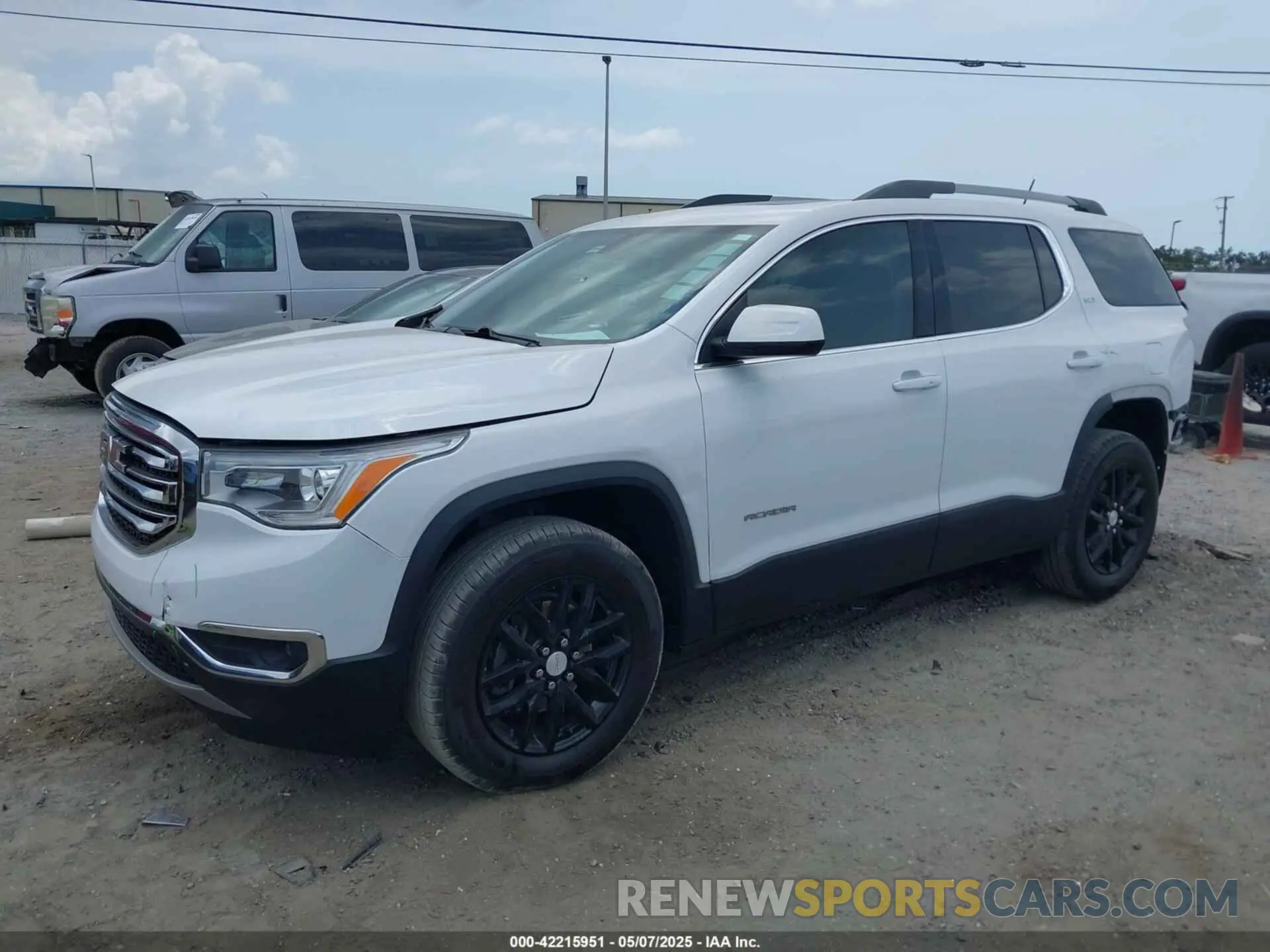 2 Photograph of a damaged car 1GKKNMLS1KZ229353 GMC ACADIA 2019