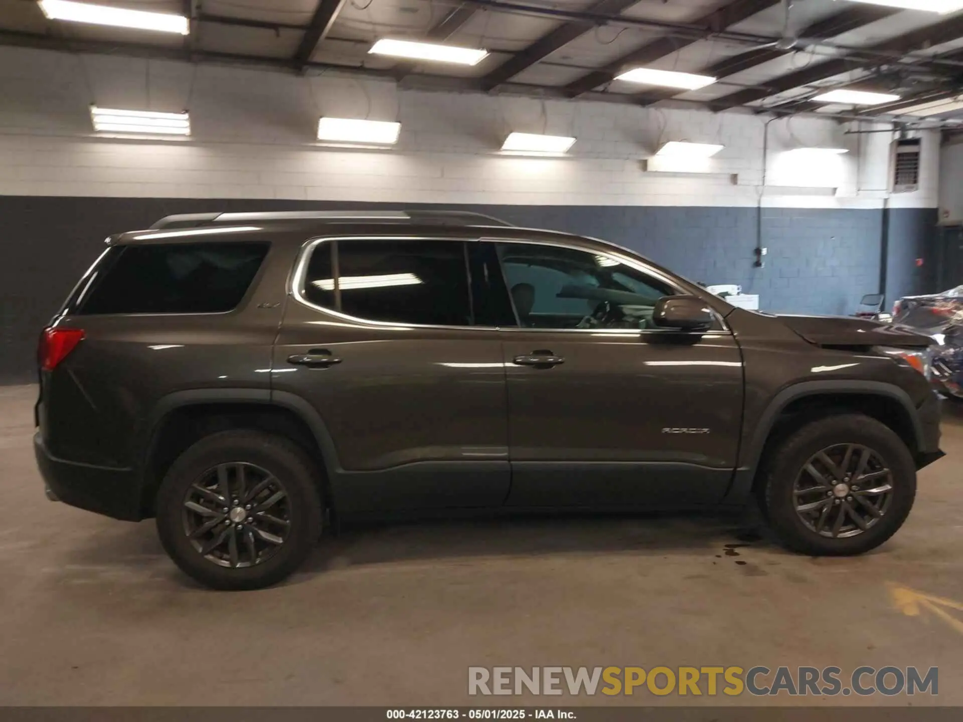 13 Фотография поврежденного автомобиля 1GKKNMLS1KZ289312 GMC ACADIA 2019