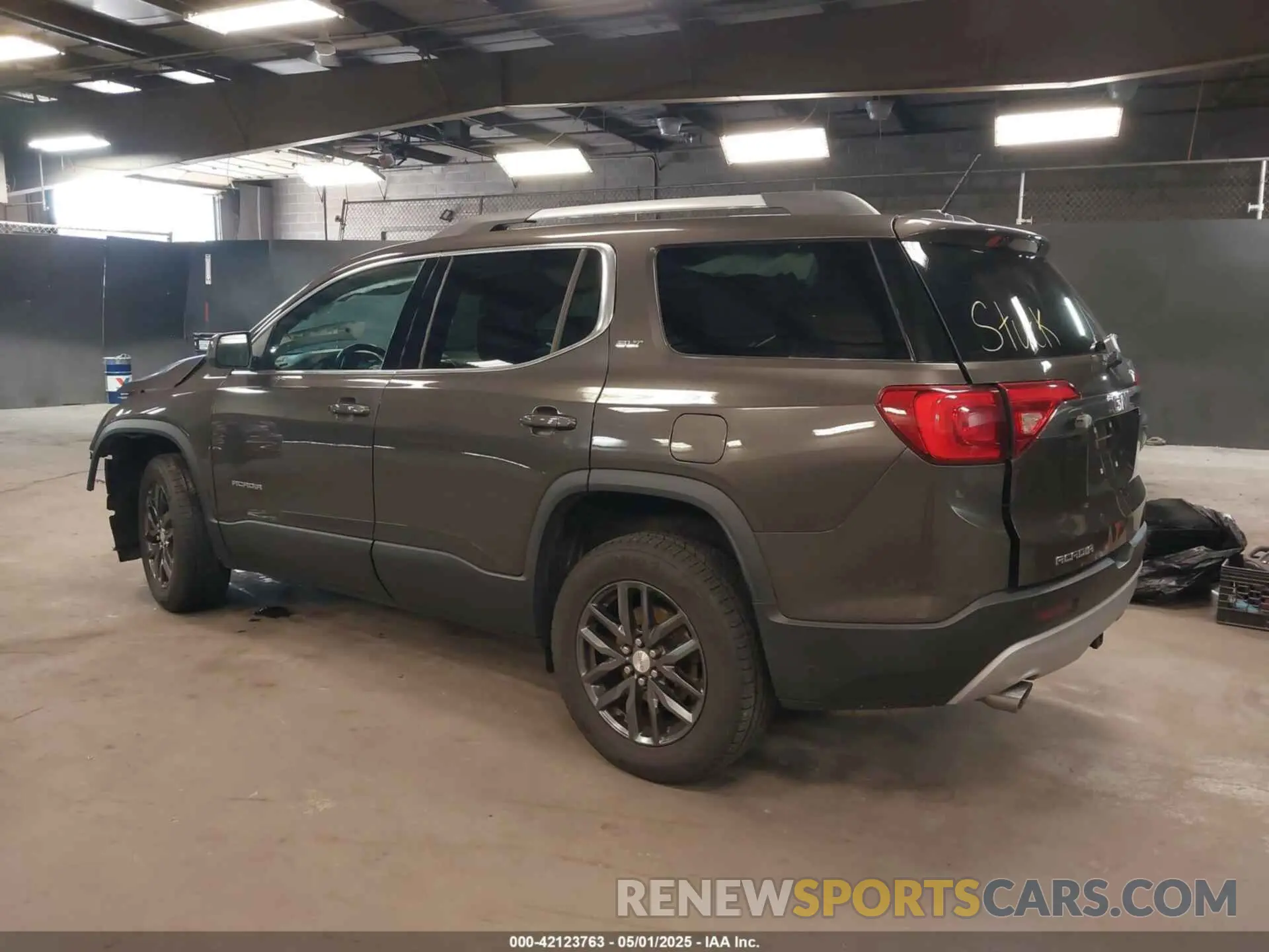 3 Фотография поврежденного автомобиля 1GKKNMLS1KZ289312 GMC ACADIA 2019