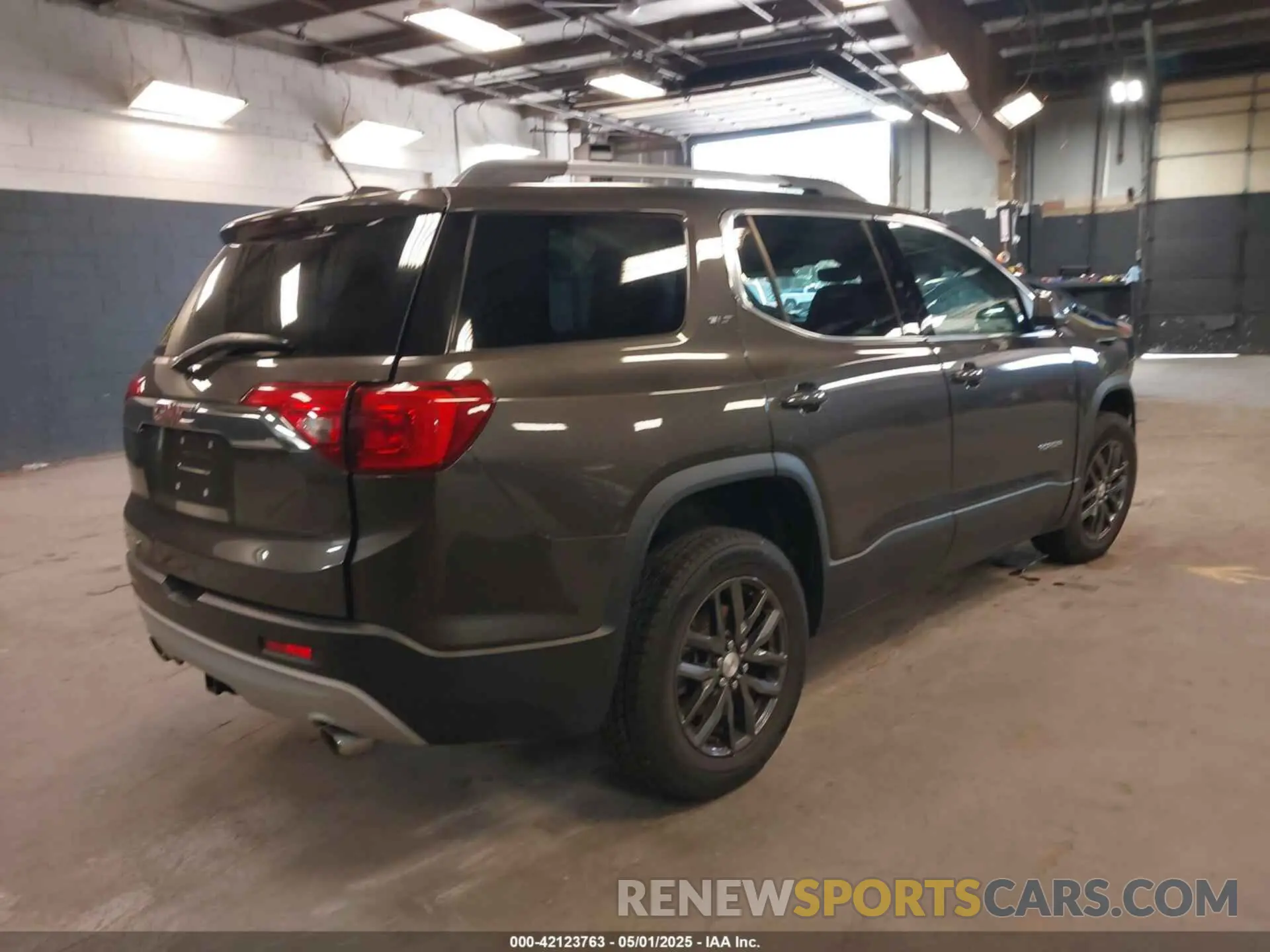 4 Фотография поврежденного автомобиля 1GKKNMLS1KZ289312 GMC ACADIA 2019