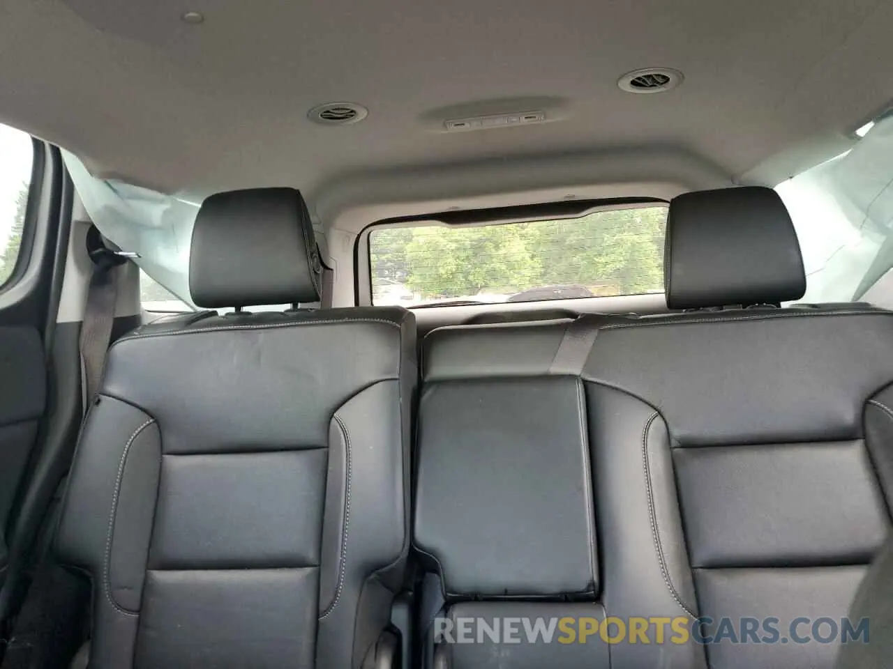 10 Photograph of a damaged car 1GKKNMLS3KZ249457 GMC ACADIA 2019
