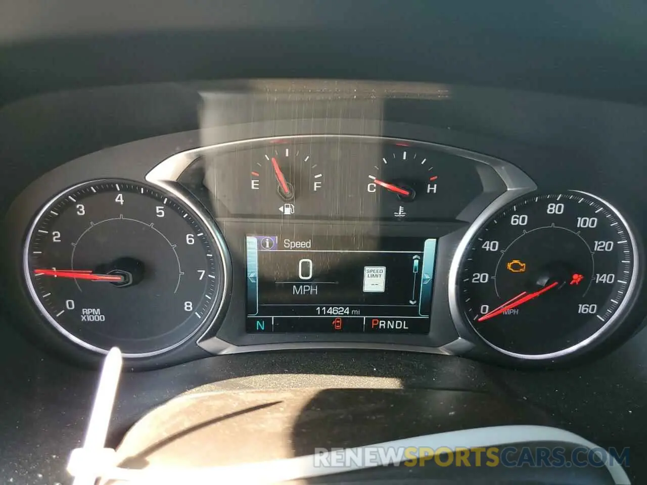 9 Photograph of a damaged car 1GKKNMLS5KZ185177 GMC ACADIA 2019
