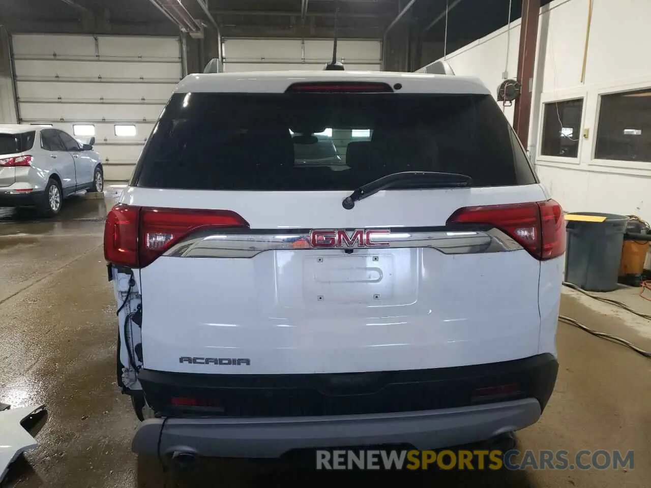 6 Photograph of a damaged car 1GKKNMLS5KZ202236 GMC ACADIA 2019