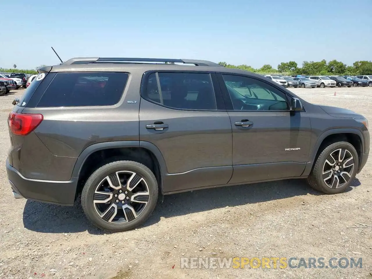 3 Photograph of a damaged car 1GKKNMLS7KZ201833 GMC ACADIA 2019