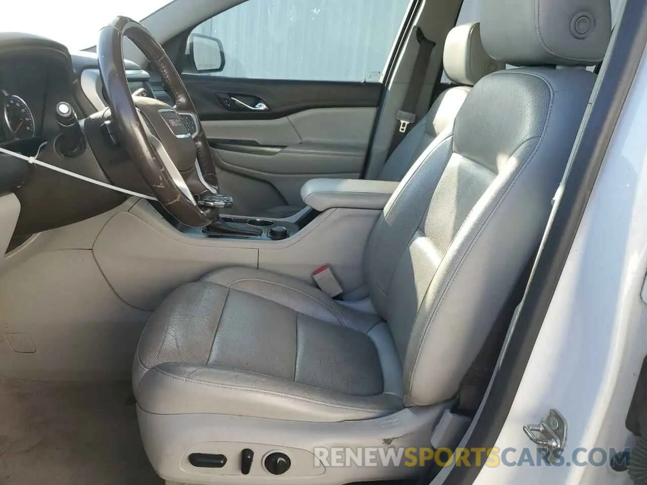 7 Photograph of a damaged car 1GKKNMLS7KZ268786 GMC ACADIA 2019