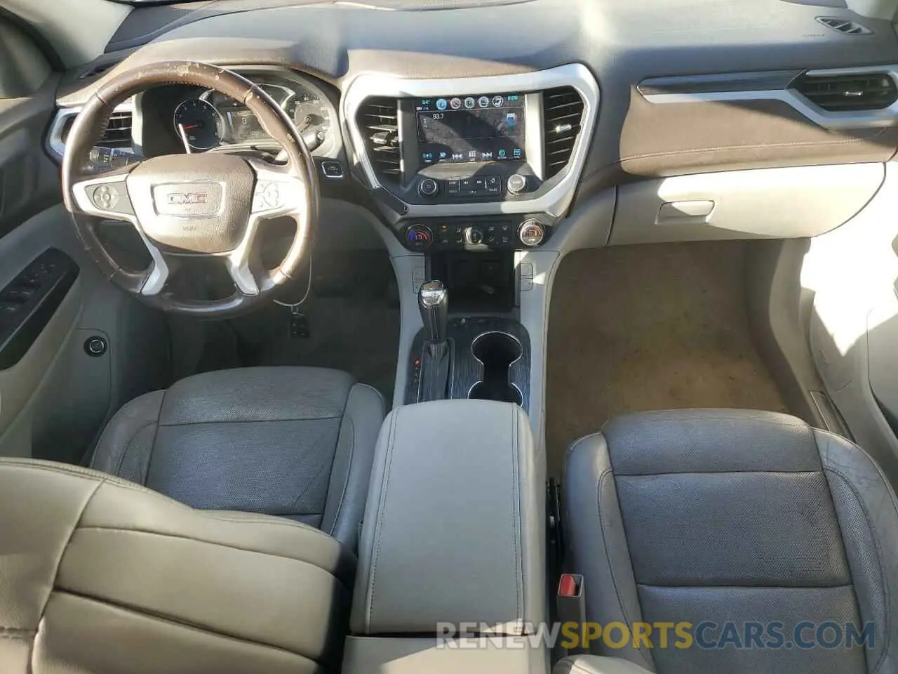 8 Photograph of a damaged car 1GKKNMLS7KZ268786 GMC ACADIA 2019