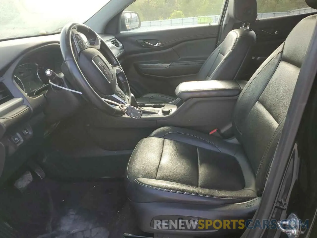 7 Photograph of a damaged car 1GKKNMLS9KZ268997 GMC ACADIA 2019