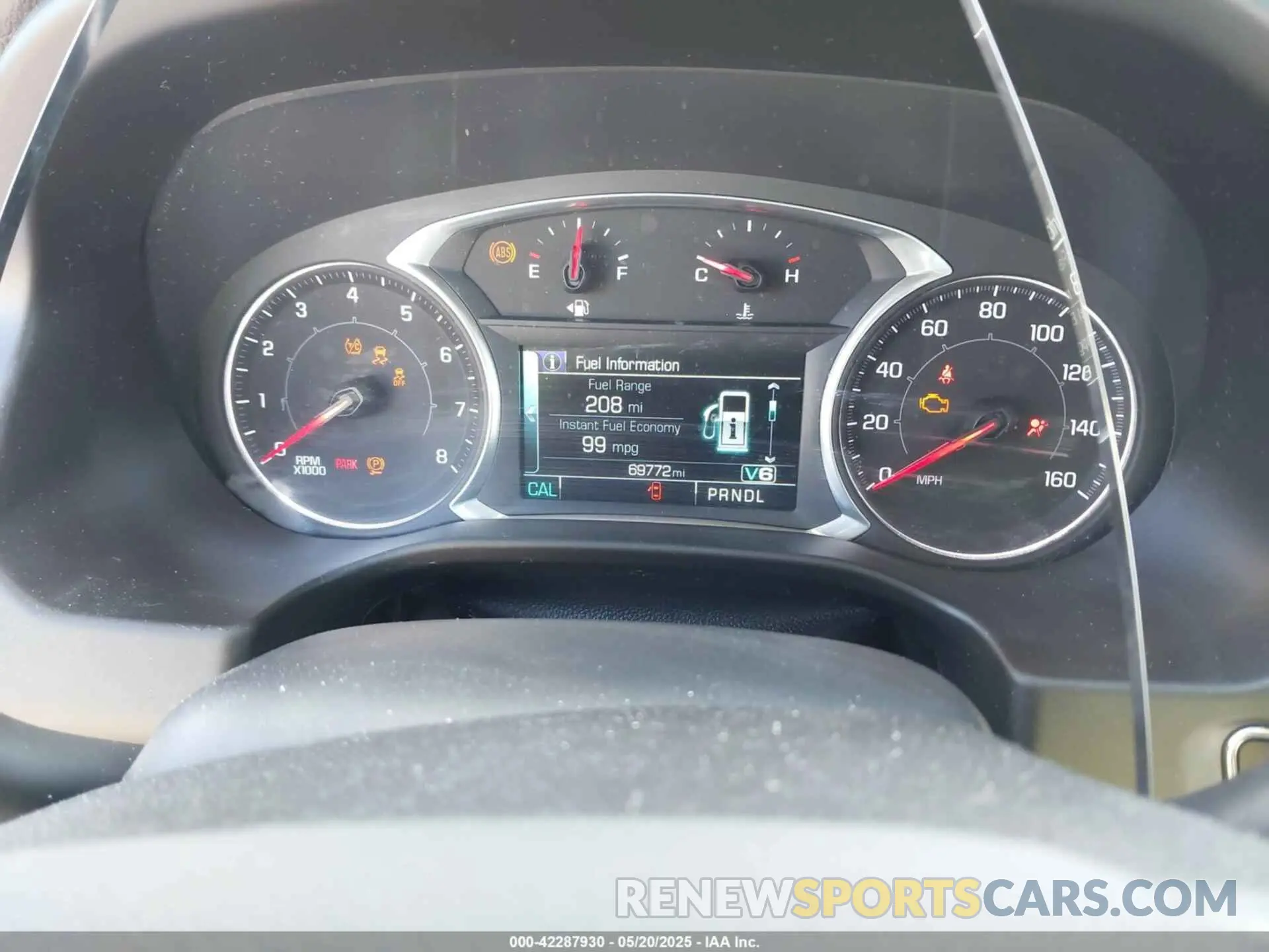 7 Photograph of a damaged car 1GKKNMLSXKZ199009 GMC ACADIA 2019