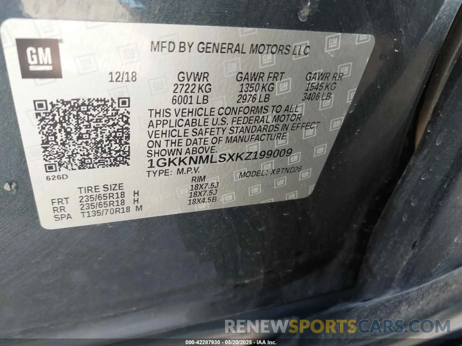 9 Photograph of a damaged car 1GKKNMLSXKZ199009 GMC ACADIA 2019