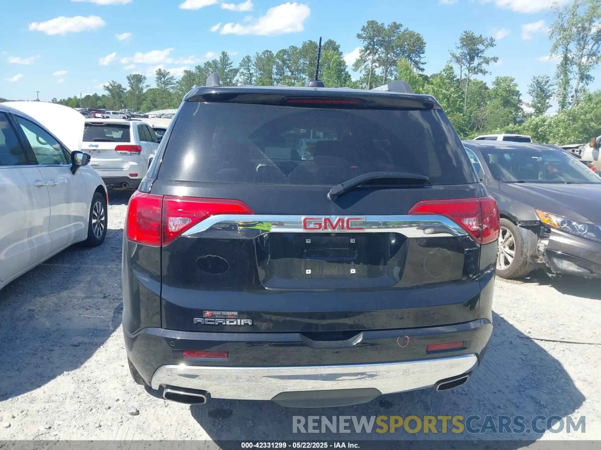 16 Photograph of a damaged car 1GKKNPLS3KZ296456 GMC ACADIA 2019