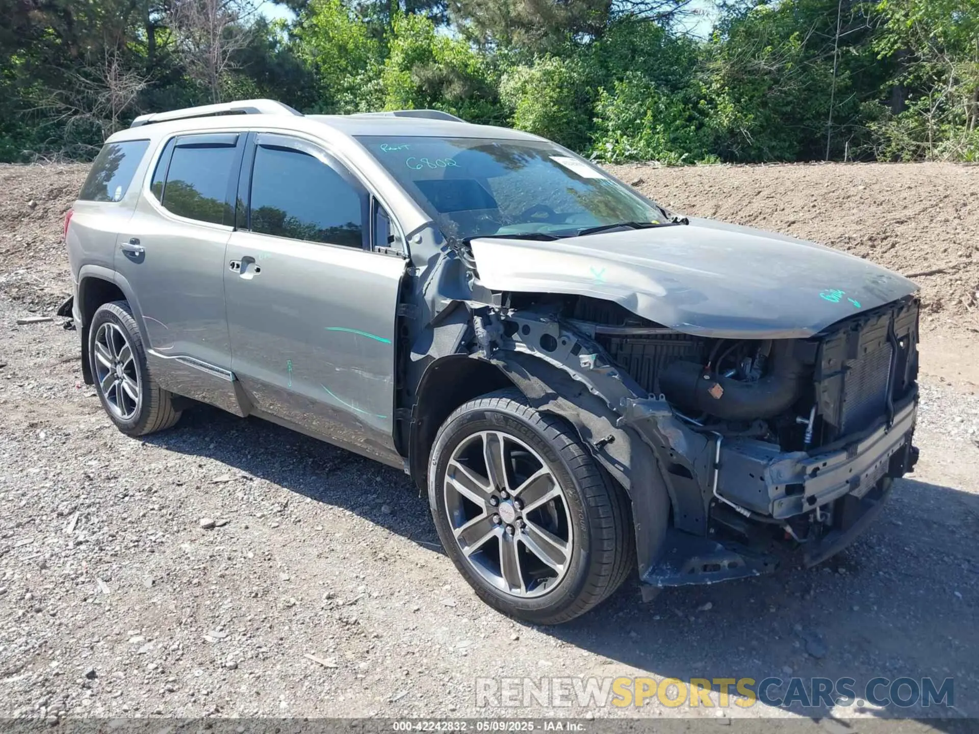 1 Photograph of a damaged car 1GKKNPLS6KZ147488 GMC ACADIA 2019
