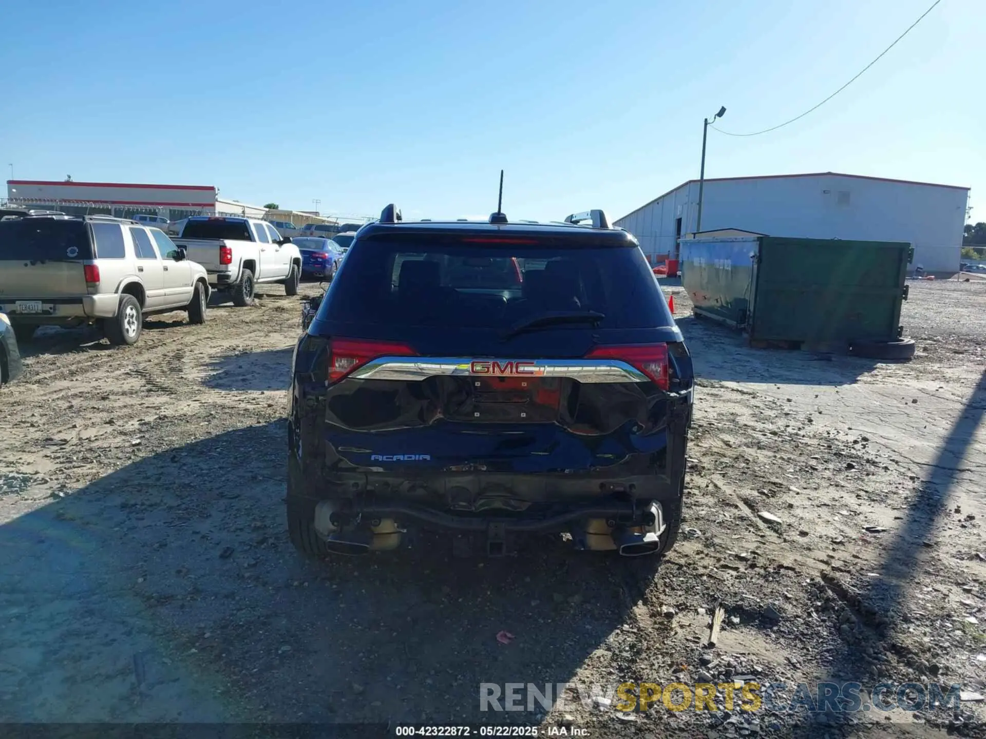 17 Photograph of a damaged car 1GKKNPLSXKZ105292 GMC ACADIA 2019