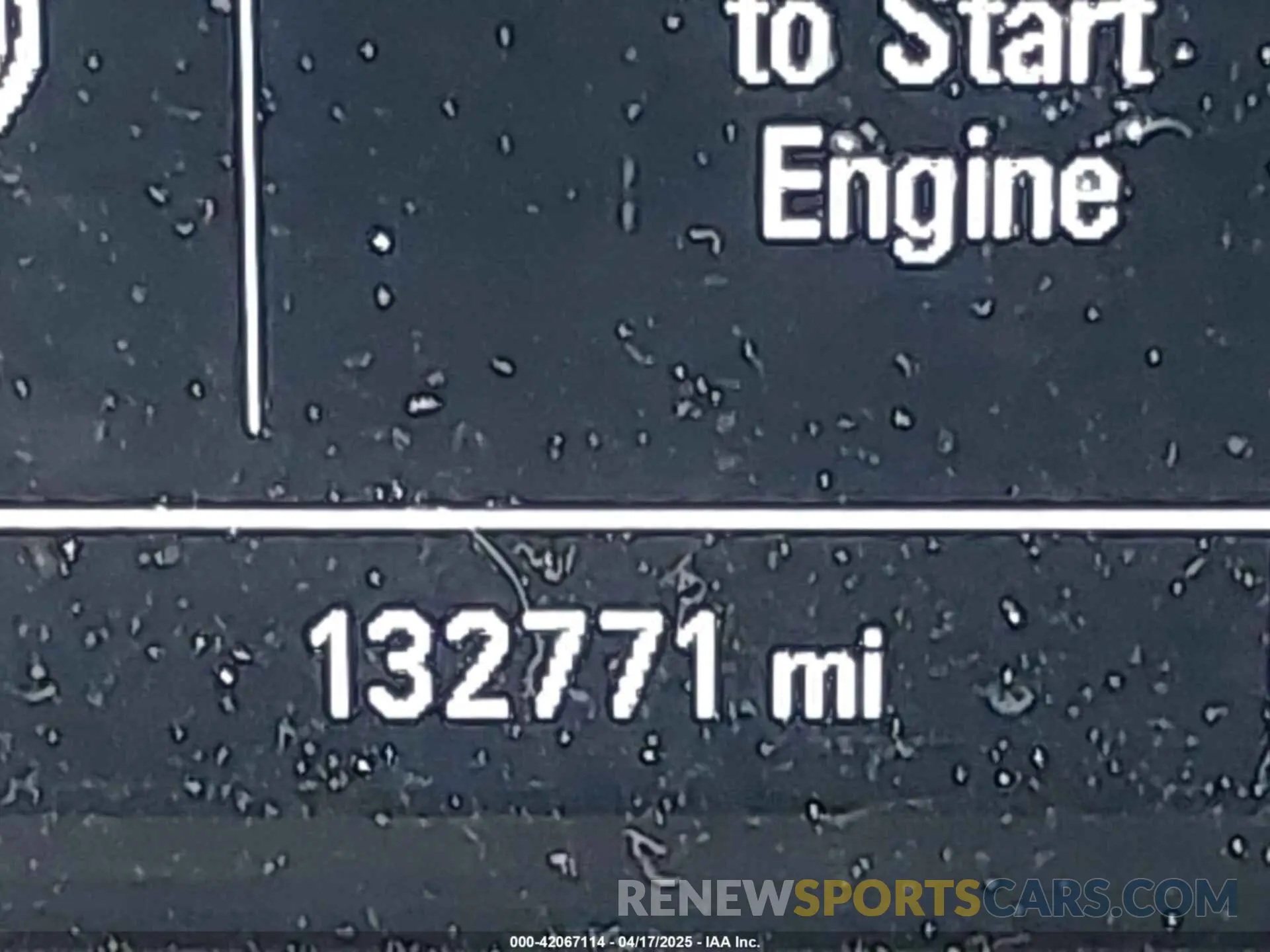 7 Photograph of a damaged car 1GKKNRLA4KZ148111 GMC ACADIA 2019