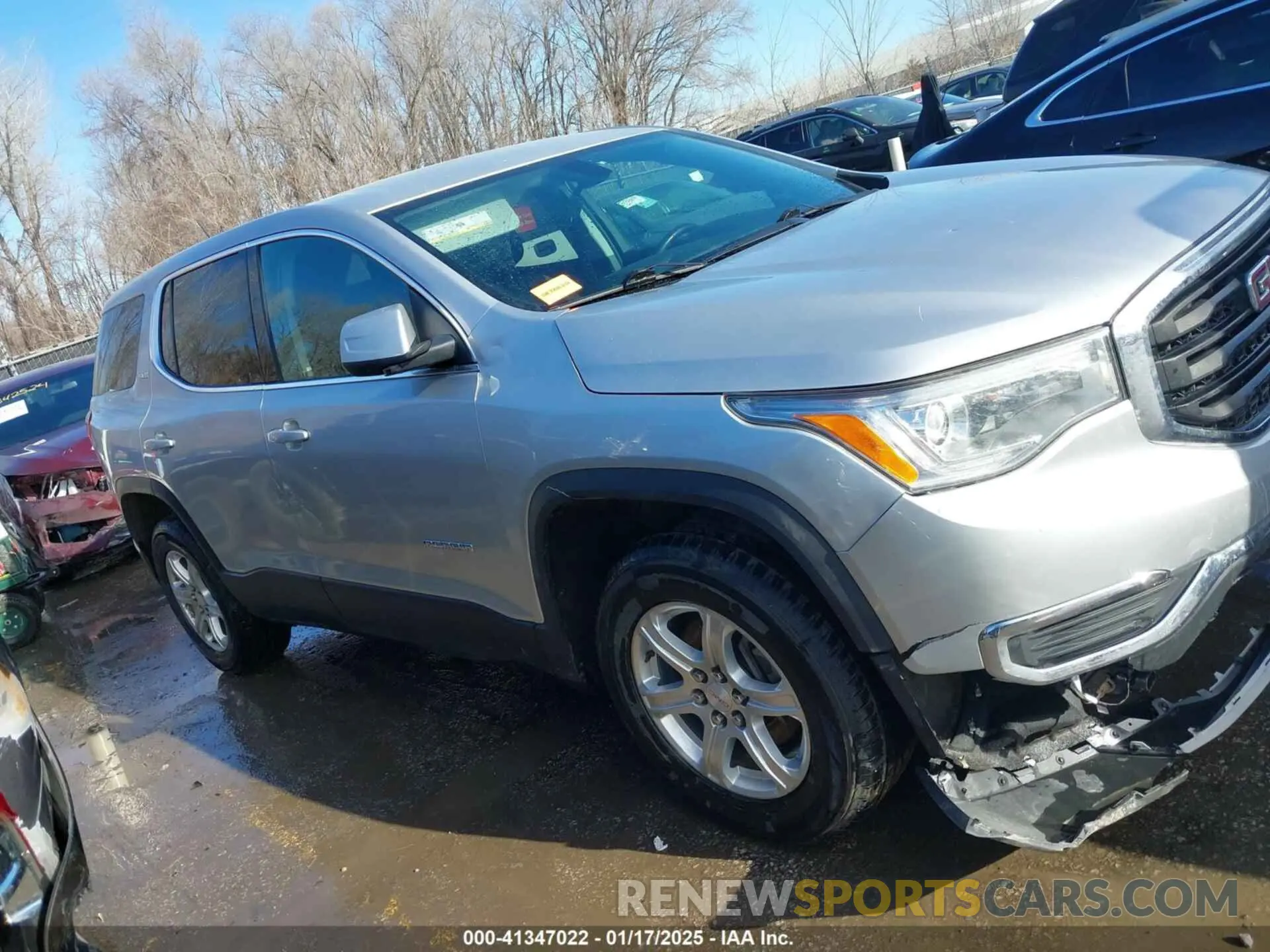 14 Photograph of a damaged car 1GKKNRLA6KZ272882 GMC ACADIA 2019