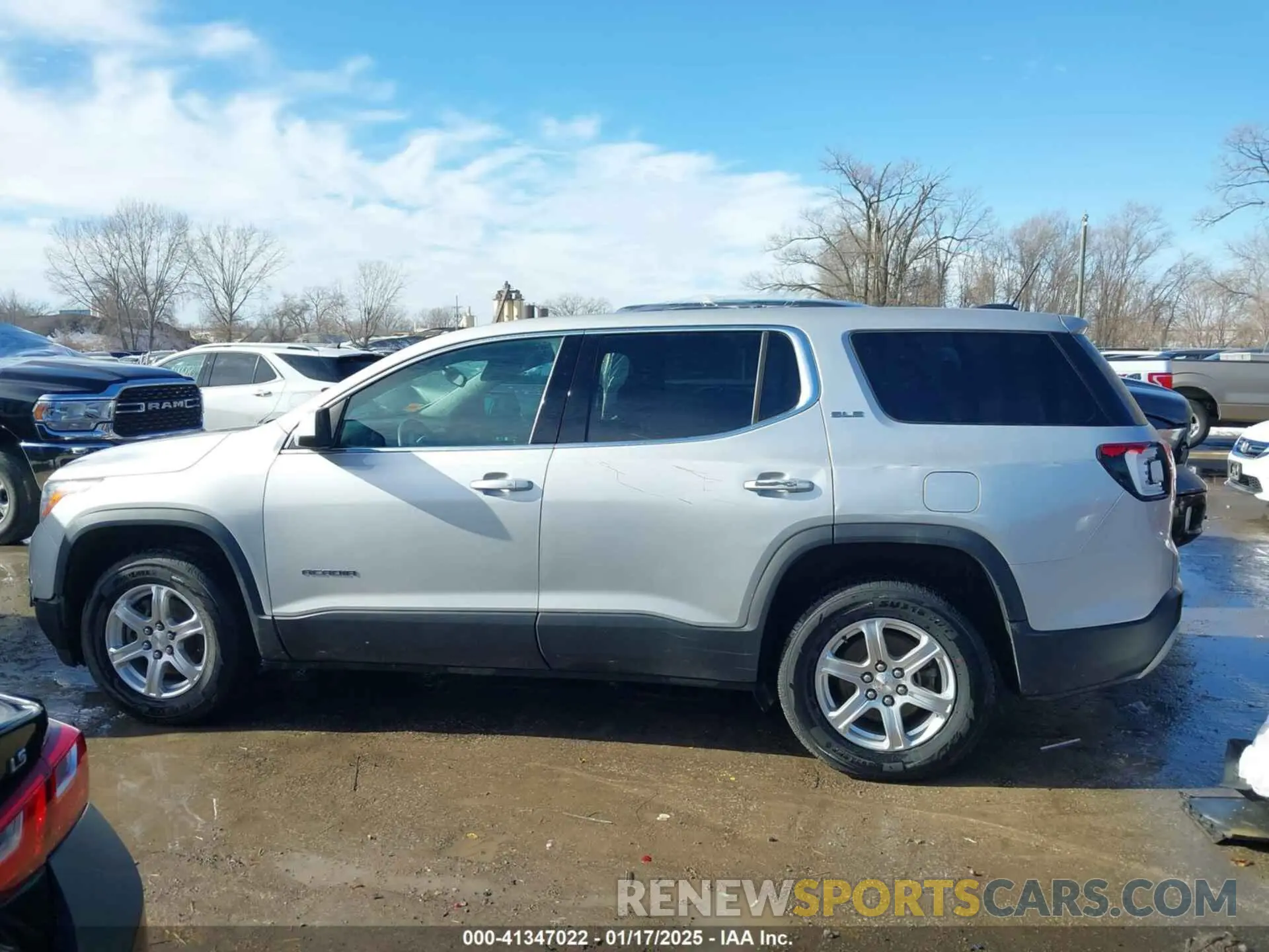 15 Photograph of a damaged car 1GKKNRLA6KZ272882 GMC ACADIA 2019