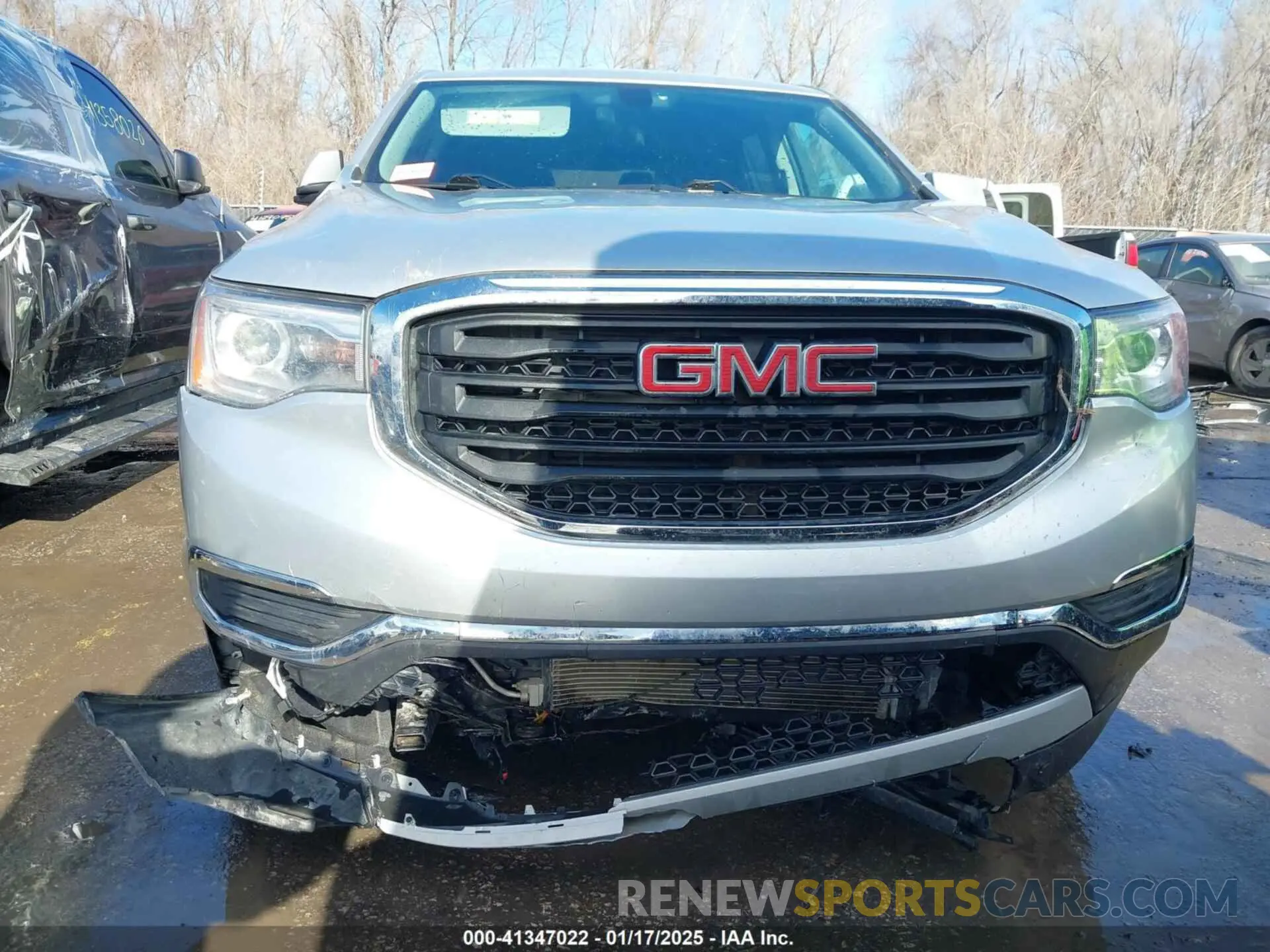 6 Photograph of a damaged car 1GKKNRLA6KZ272882 GMC ACADIA 2019