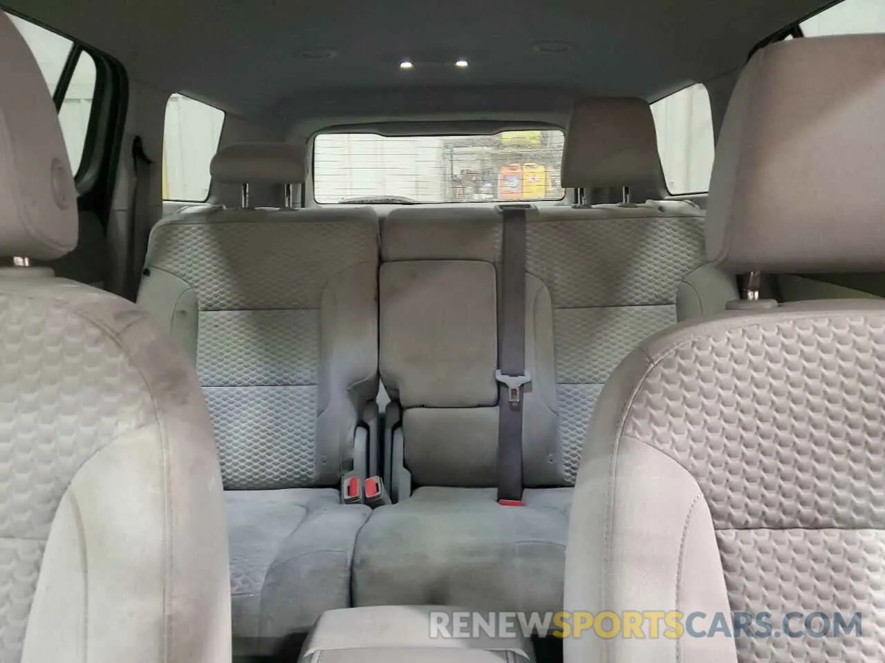 10 Photograph of a damaged car 1GKKNRLA9KZ211140 GMC ACADIA 2019