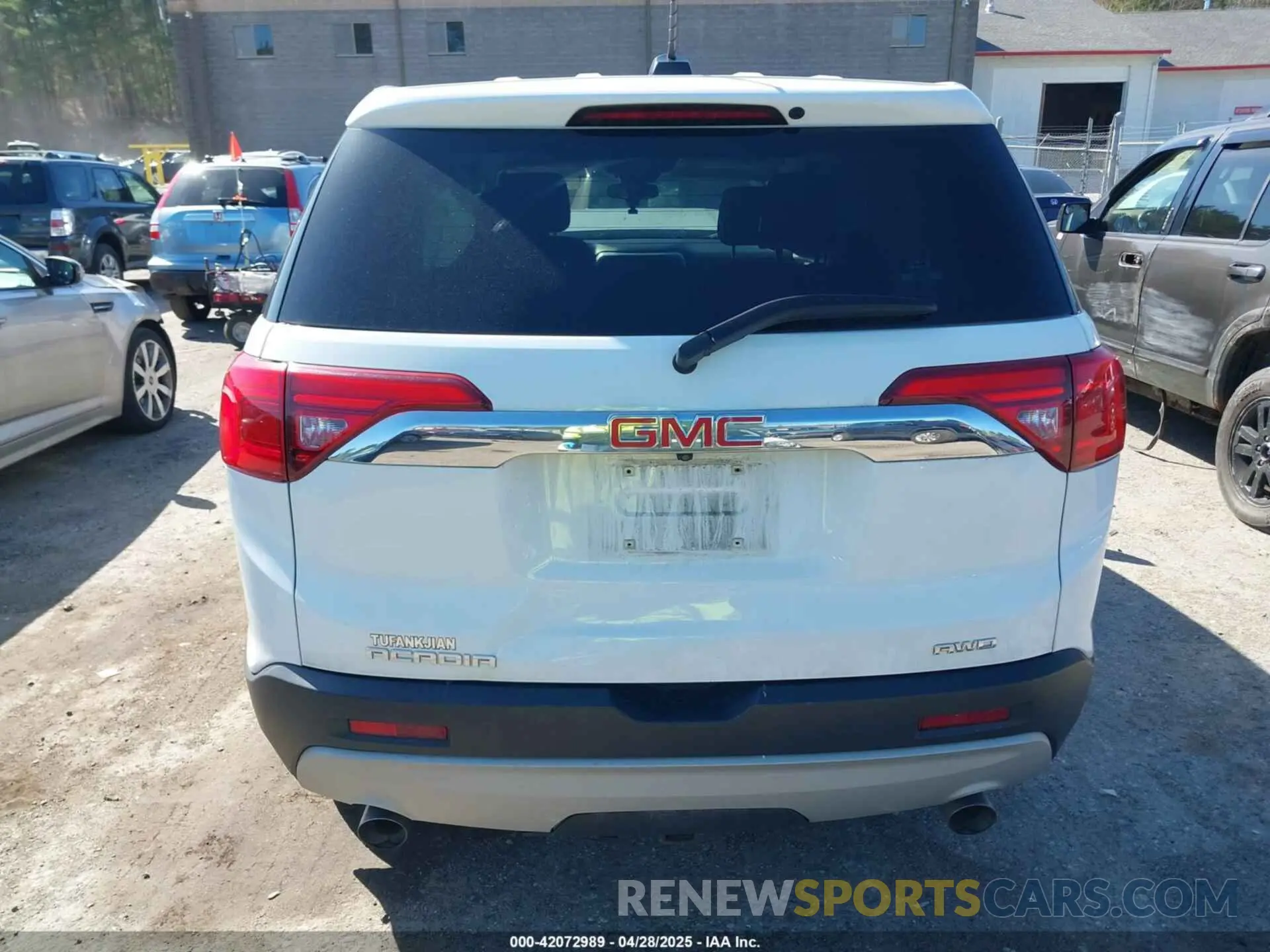 17 Фотография поврежденного автомобиля 1GKKNRLS8KZ122927 GMC ACADIA 2019