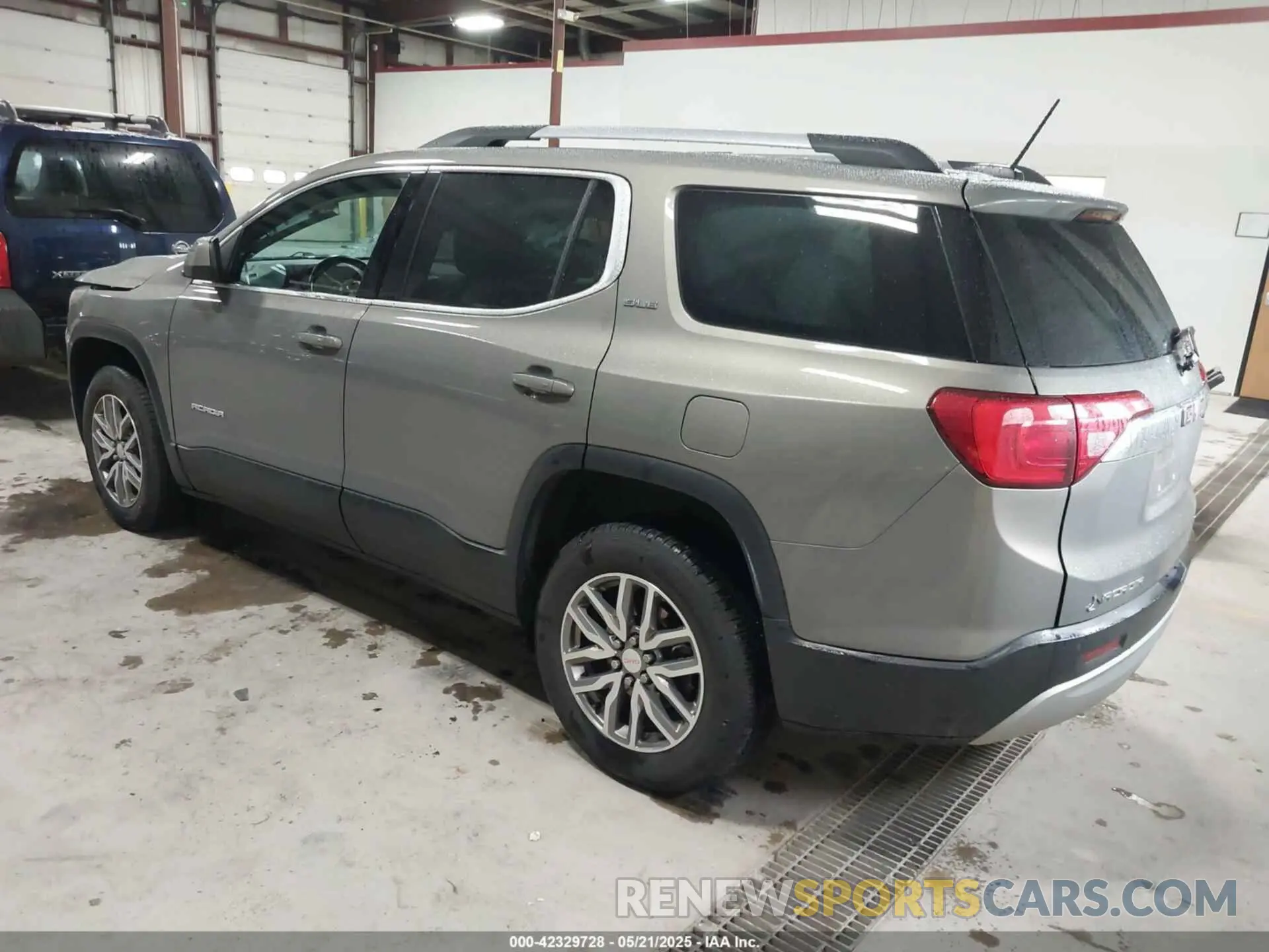 3 Photograph of a damaged car 1GKKNSLA4KZ264772 GMC ACADIA 2019