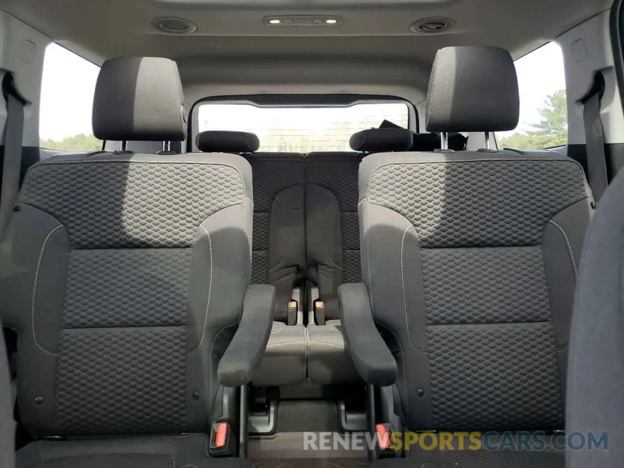 10 Фотография поврежденного автомобиля 1GKKNSLS0KZ240722 GMC ACADIA 2019