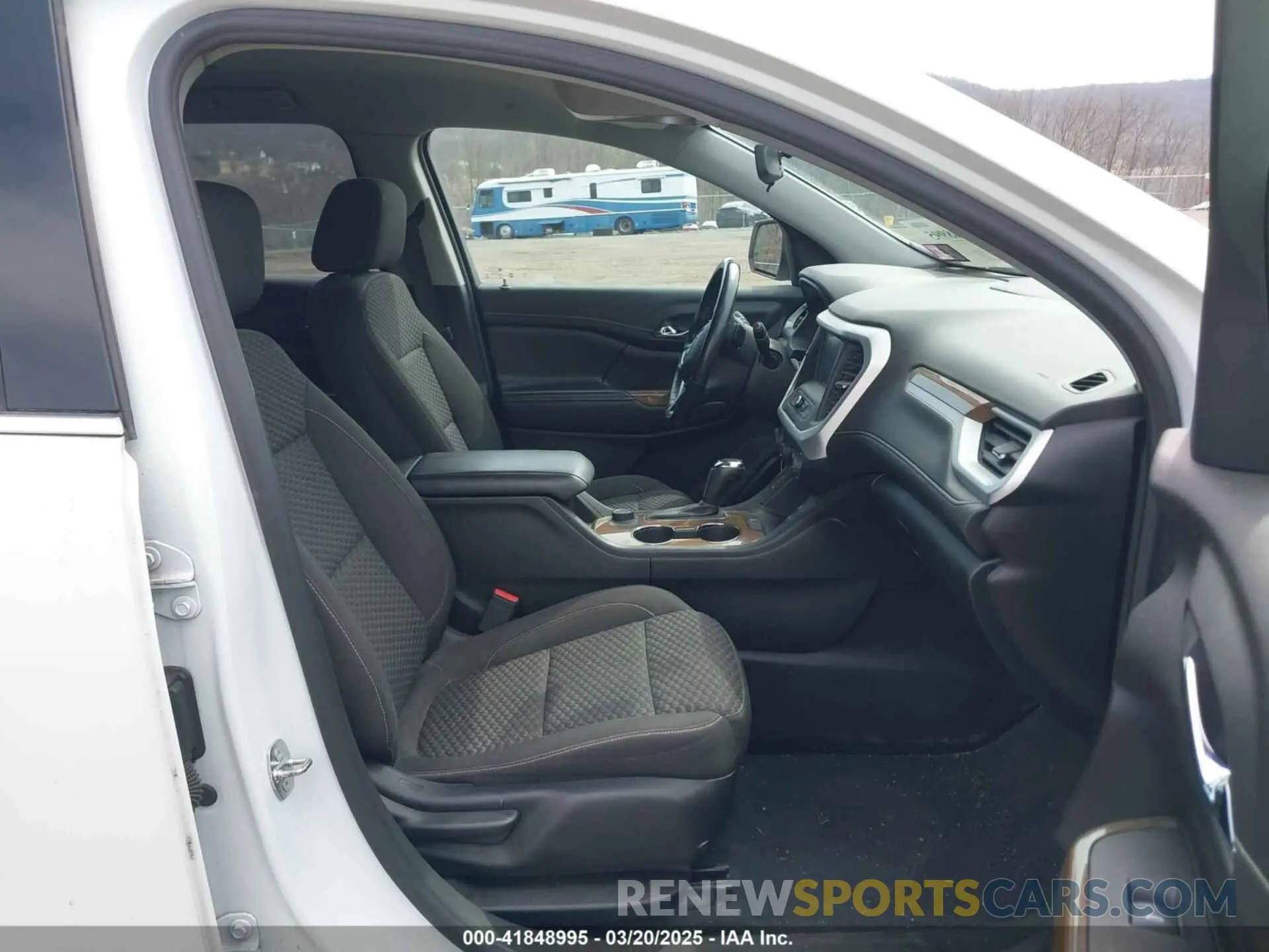 5 Фотография поврежденного автомобиля 1GKKNSLS2KZ135468 GMC ACADIA 2019