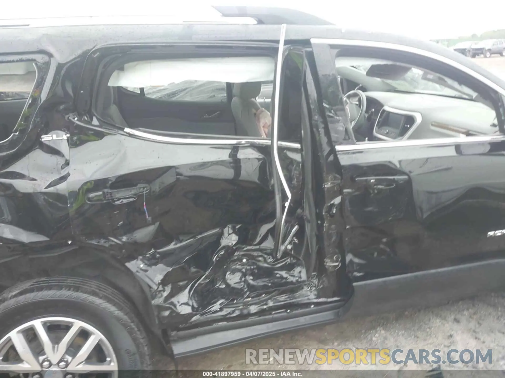 18 Фотография поврежденного автомобиля 1GKKNSLS4KZ230033 GMC ACADIA 2019