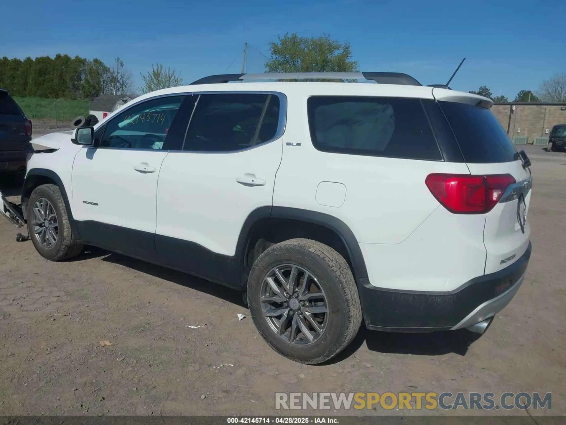 3 Фотография поврежденного автомобиля 1GKKNSLS4KZ237158 GMC ACADIA 2019