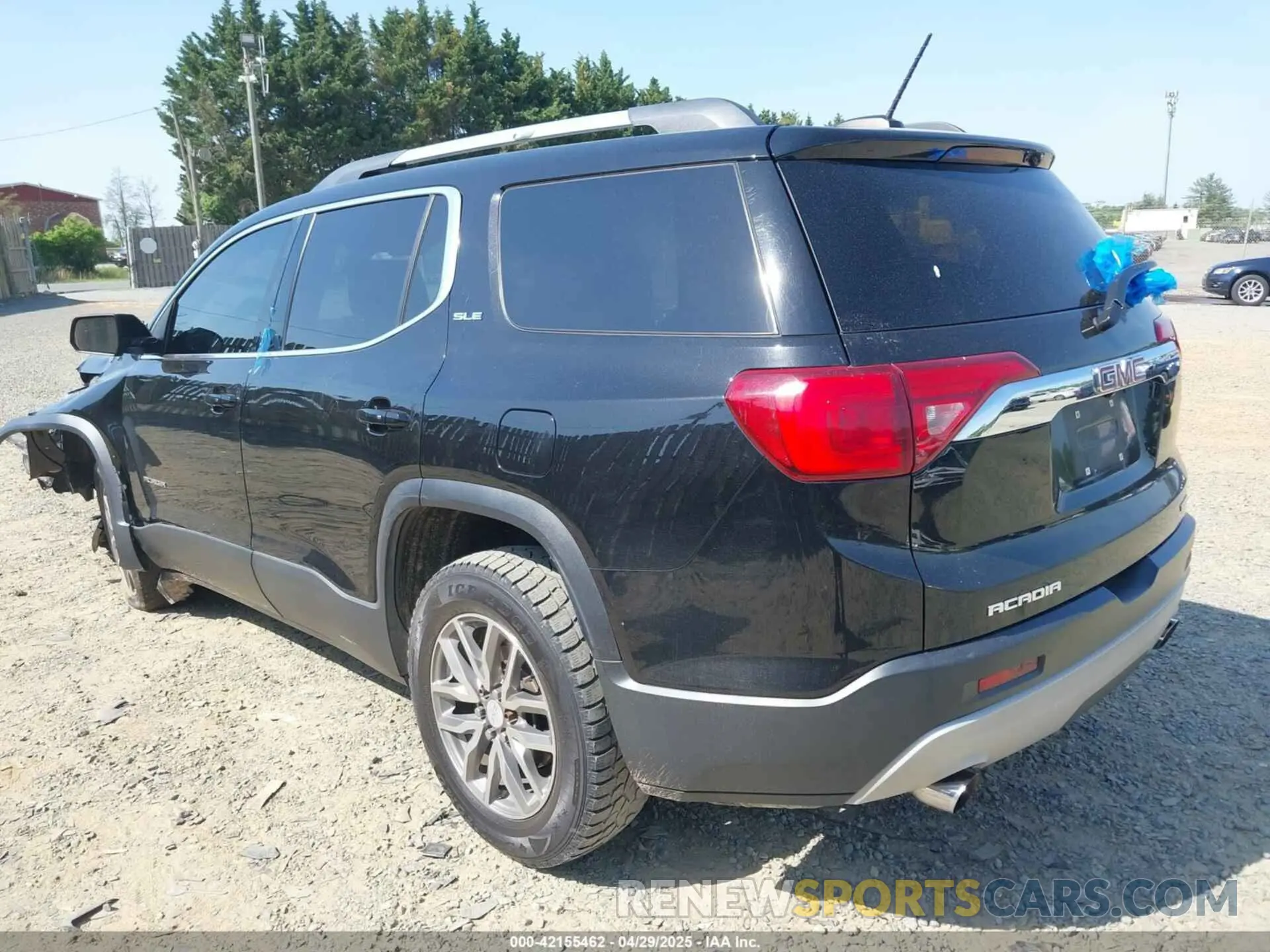 3 Фотография поврежденного автомобиля 1GKKNSLS5KZ168903 GMC ACADIA 2019